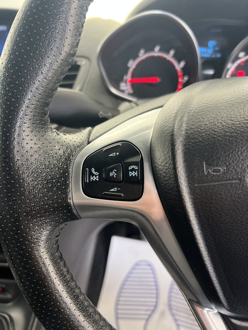 Used Ford Fiesta 2015 for sale - 78201965: Photo 21