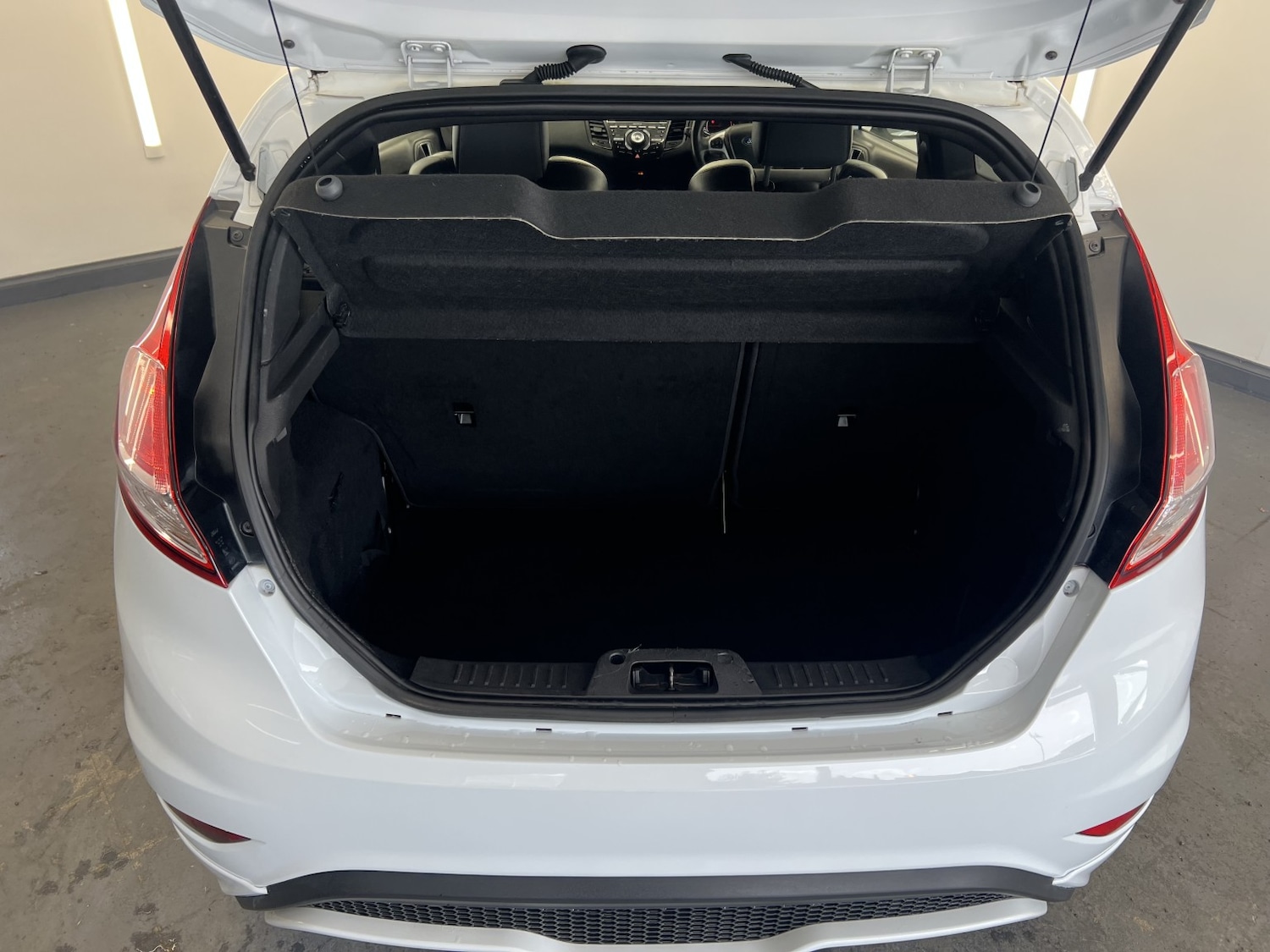 Used Ford Fiesta 2015 for sale - 78201965: Photo 23