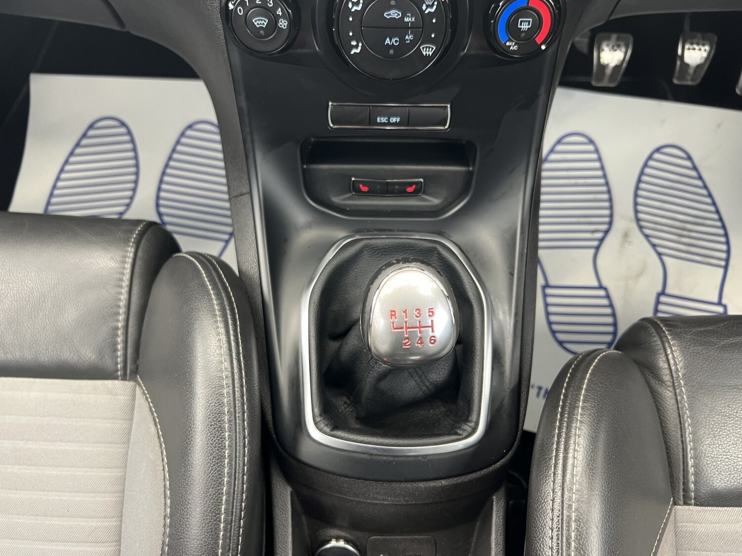 Used Ford Fiesta 2015 for sale - 78201965: Photo 38