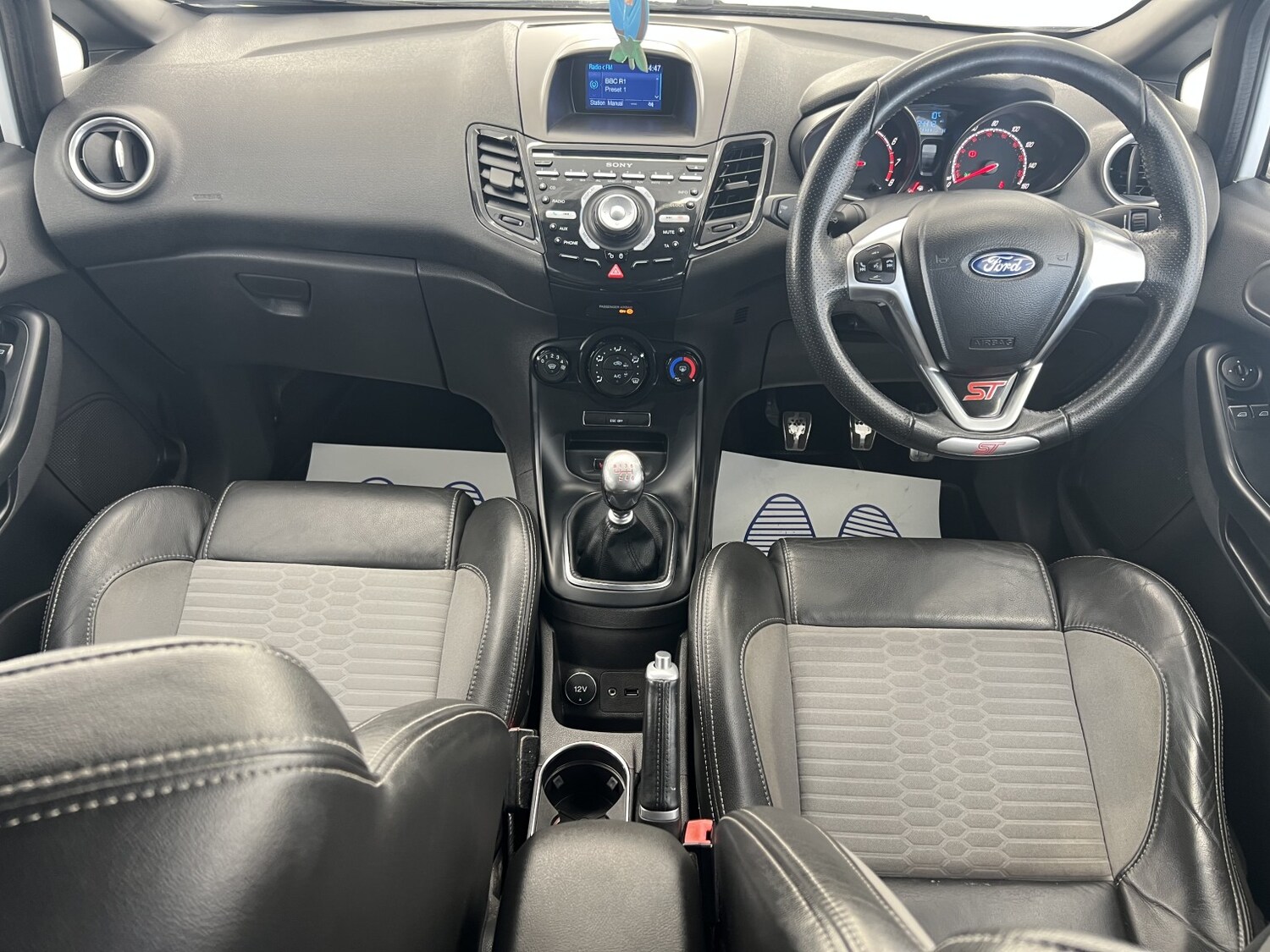 Used Ford Fiesta 2015 for sale - 78201965: Photo 39