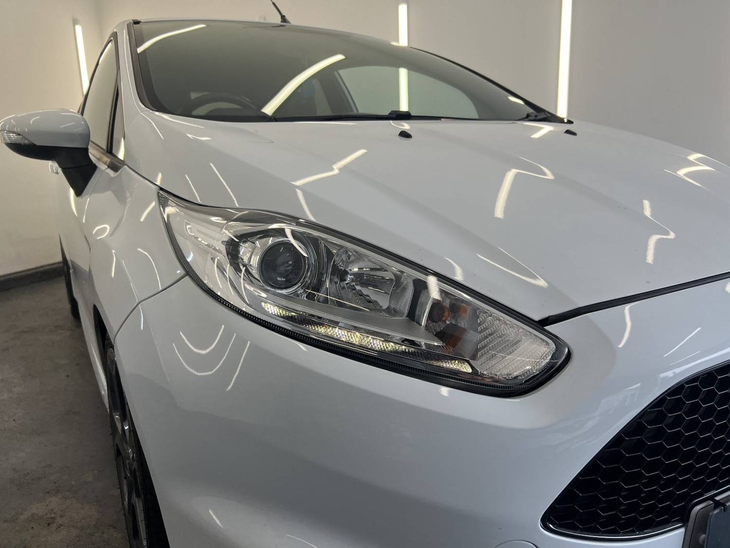 Used Ford Fiesta 2015 for sale - 78201965: Photo 5