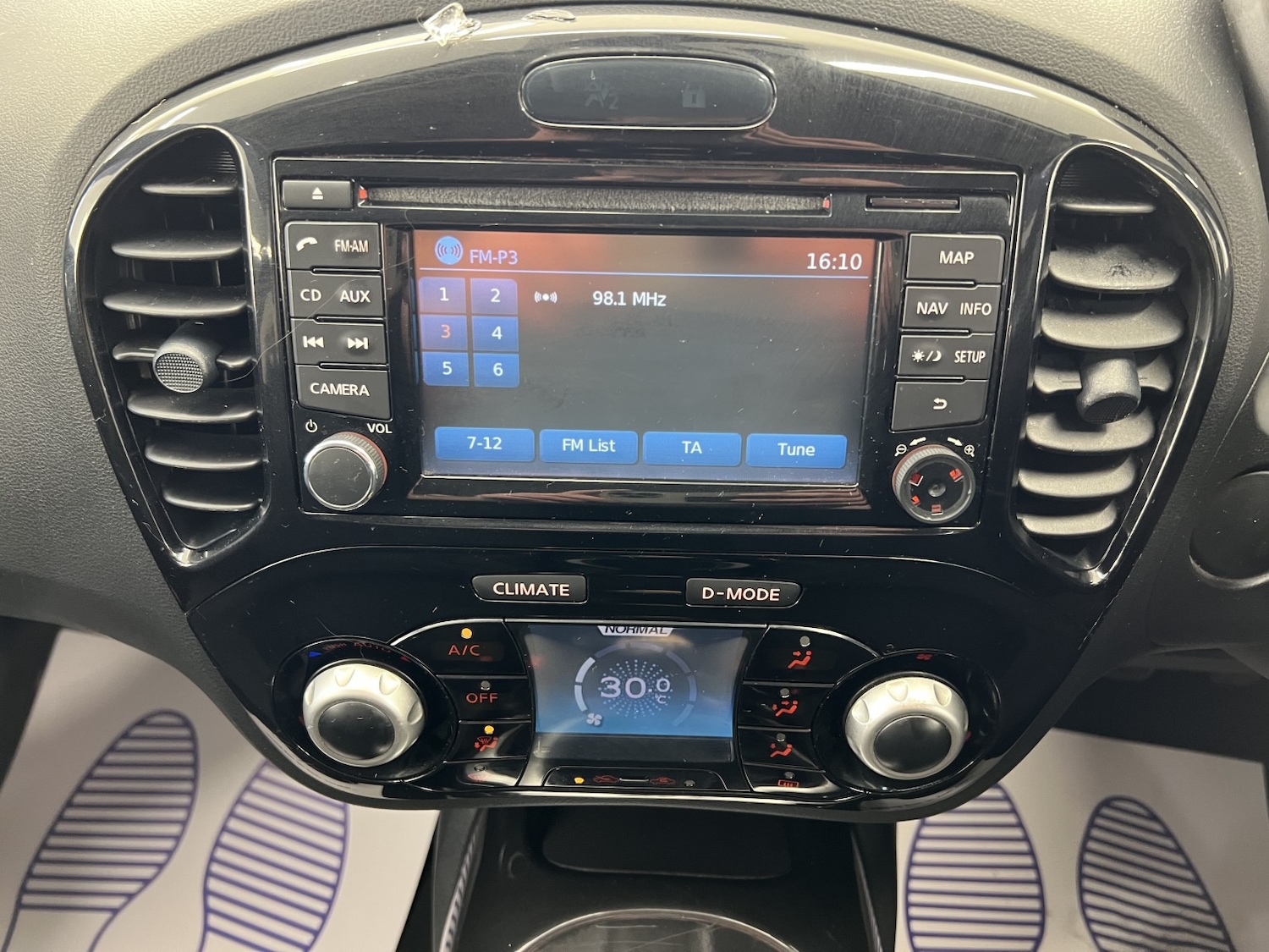 Used Nissan Juke 2013 for sale - 77891661: Photo 34