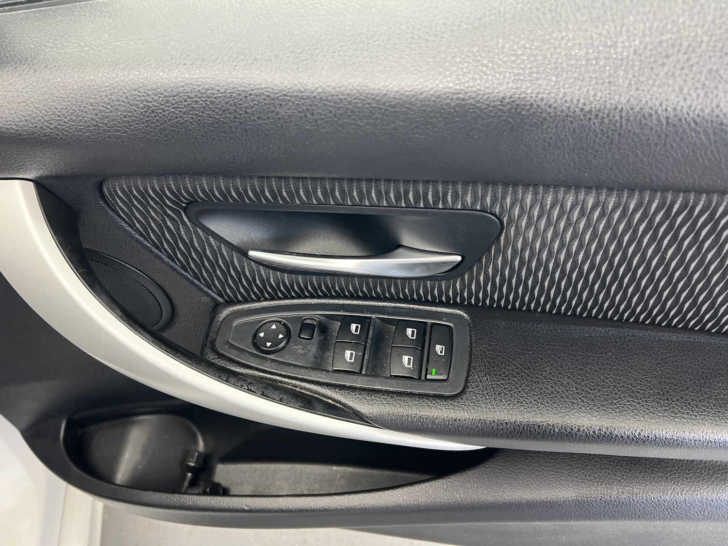 Used BMW 3 Series 2012 for sale - 77851415: Photo 18