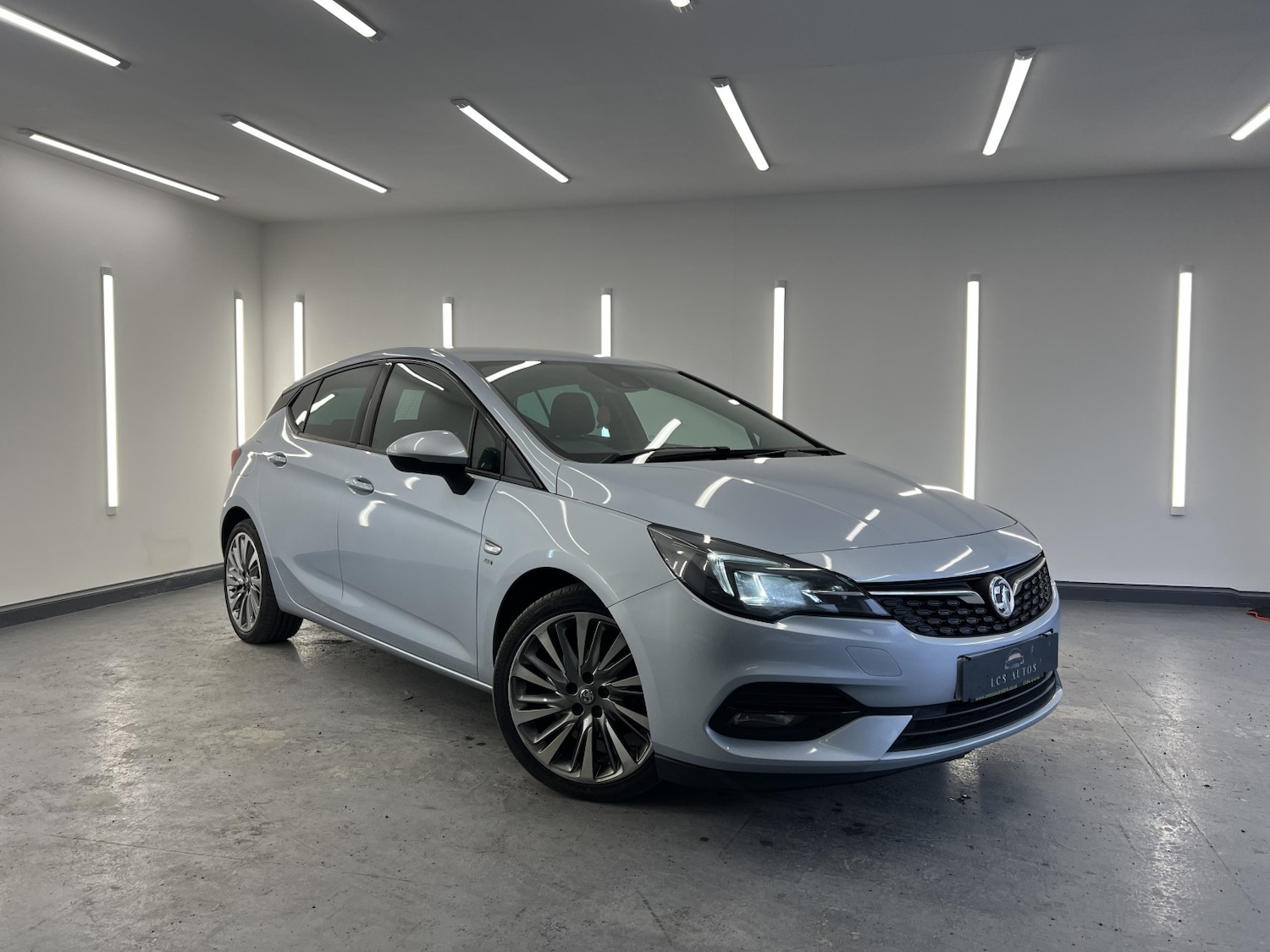 Used Vauxhall Astra 2019 for sale - 77997224: Photo 2