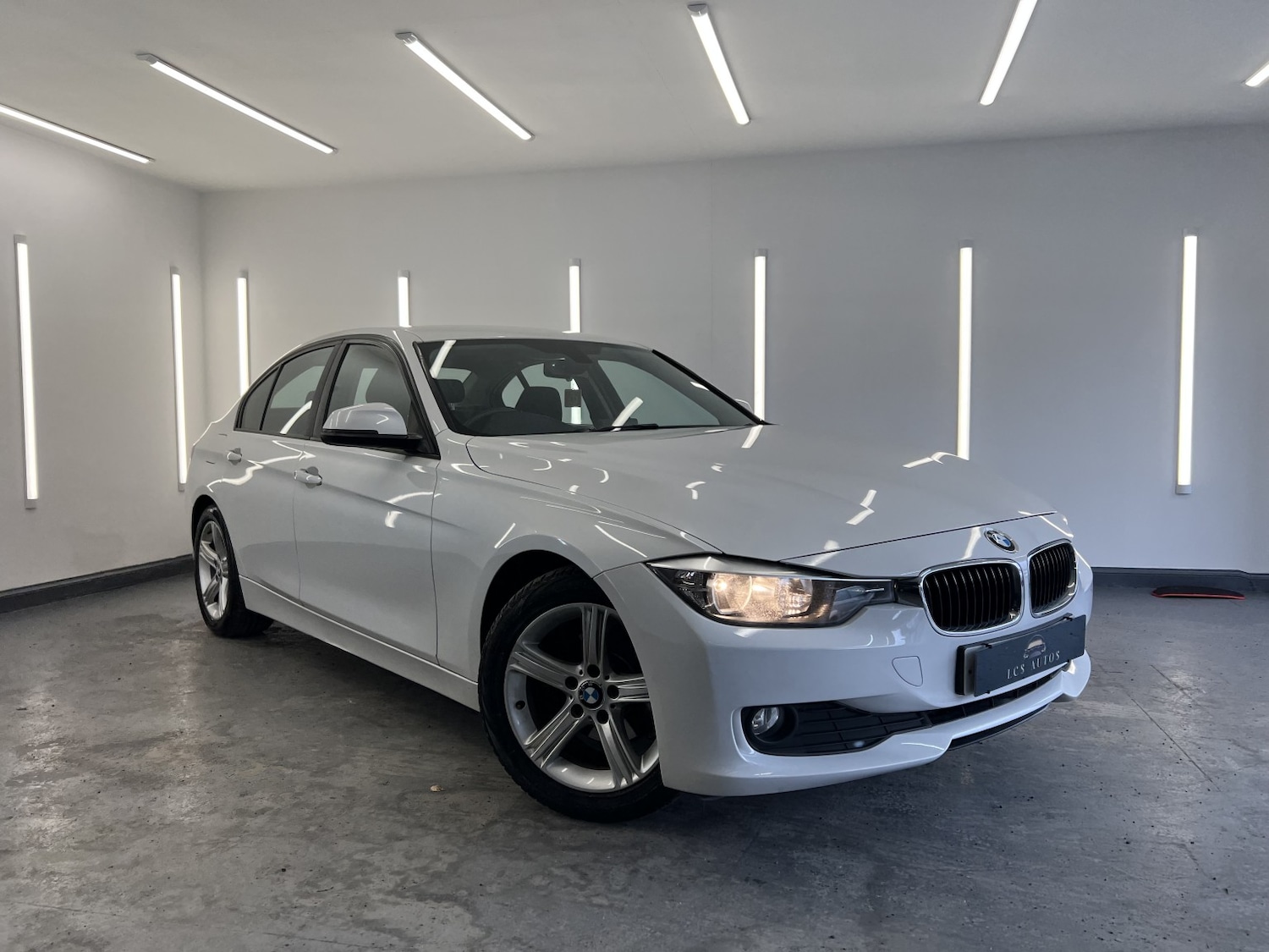 Used BMW 3 Series 2012 for sale - 78139386: Photo 2