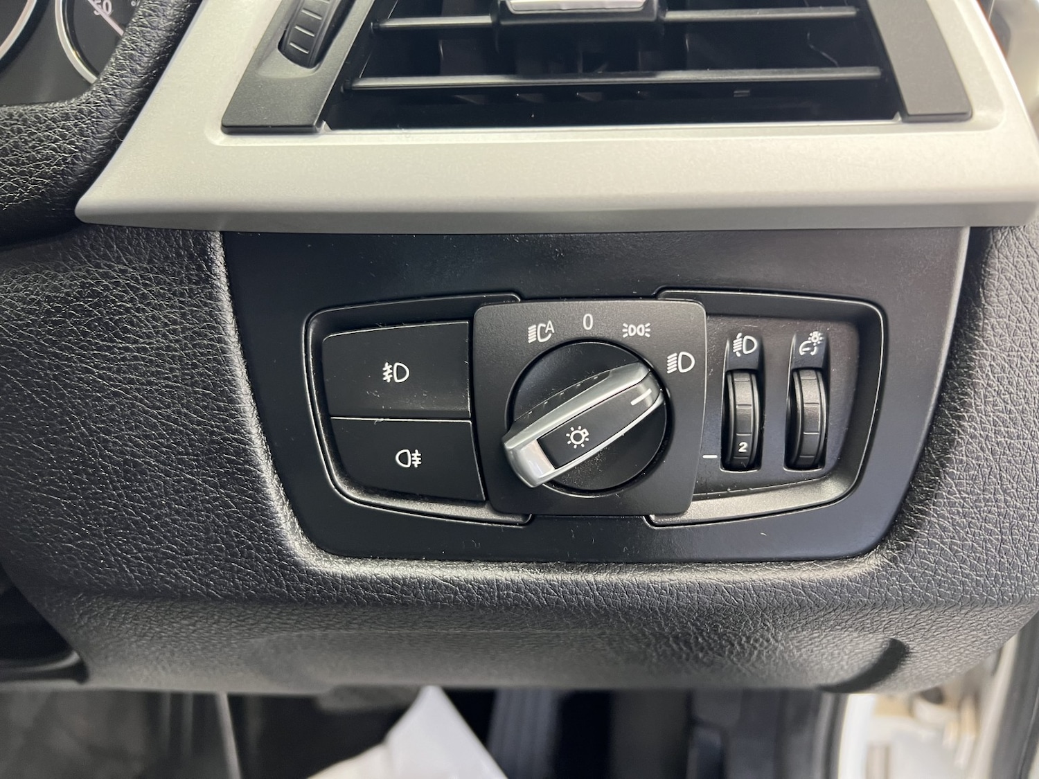 Used BMW 3 Series 2012 for sale - 78139386: Photo 21