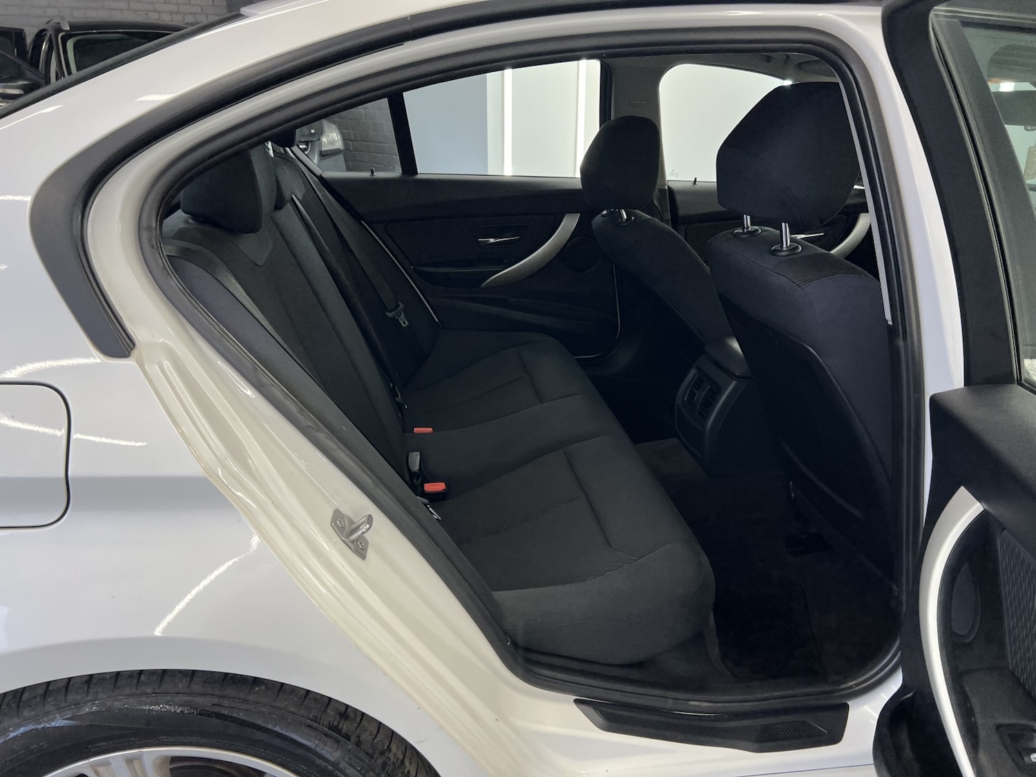 Used BMW 3 Series 2012 for sale - 78139386: Photo 24