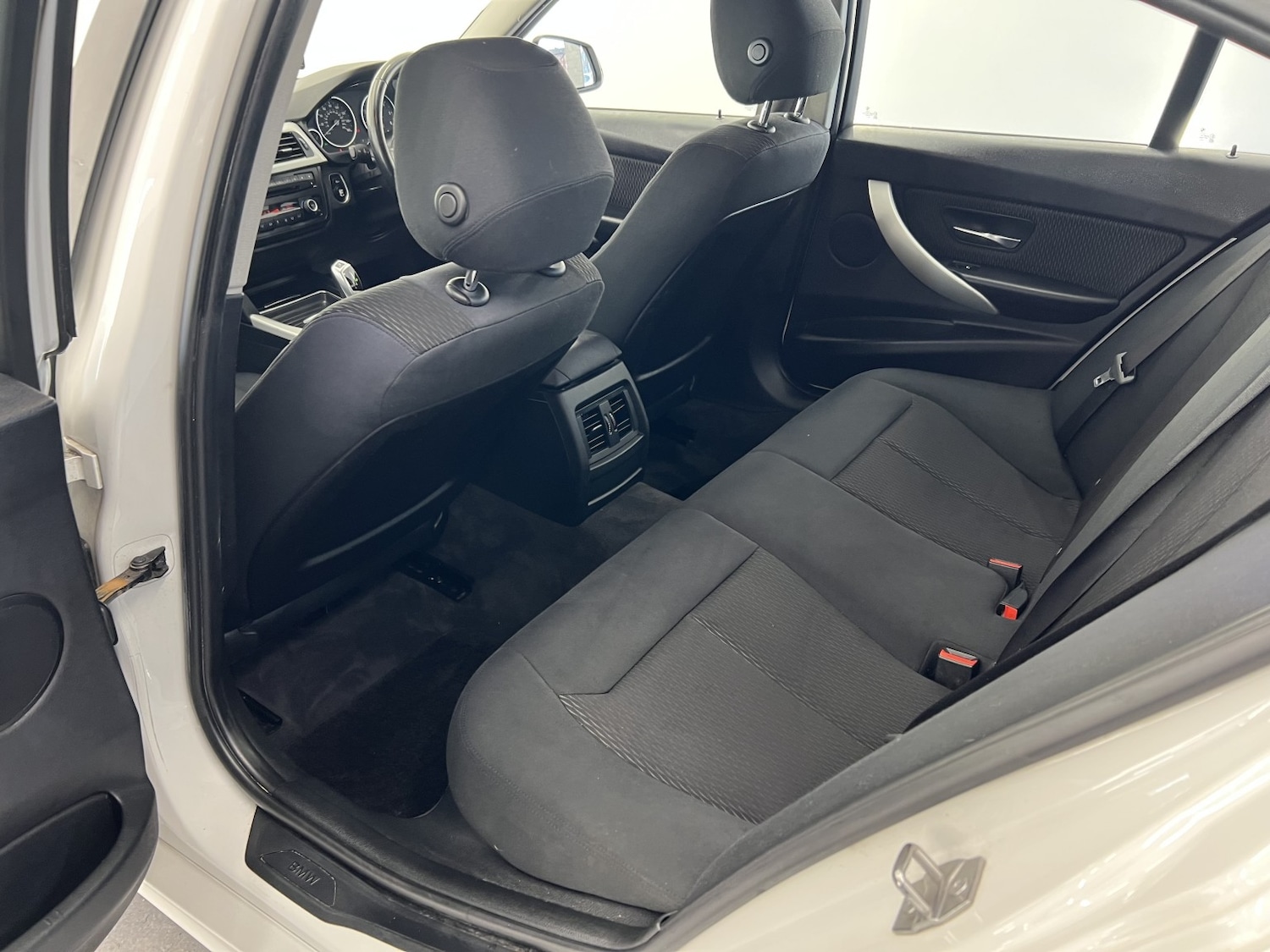 Used BMW 3 Series 2012 for sale - 78139386: Photo 29