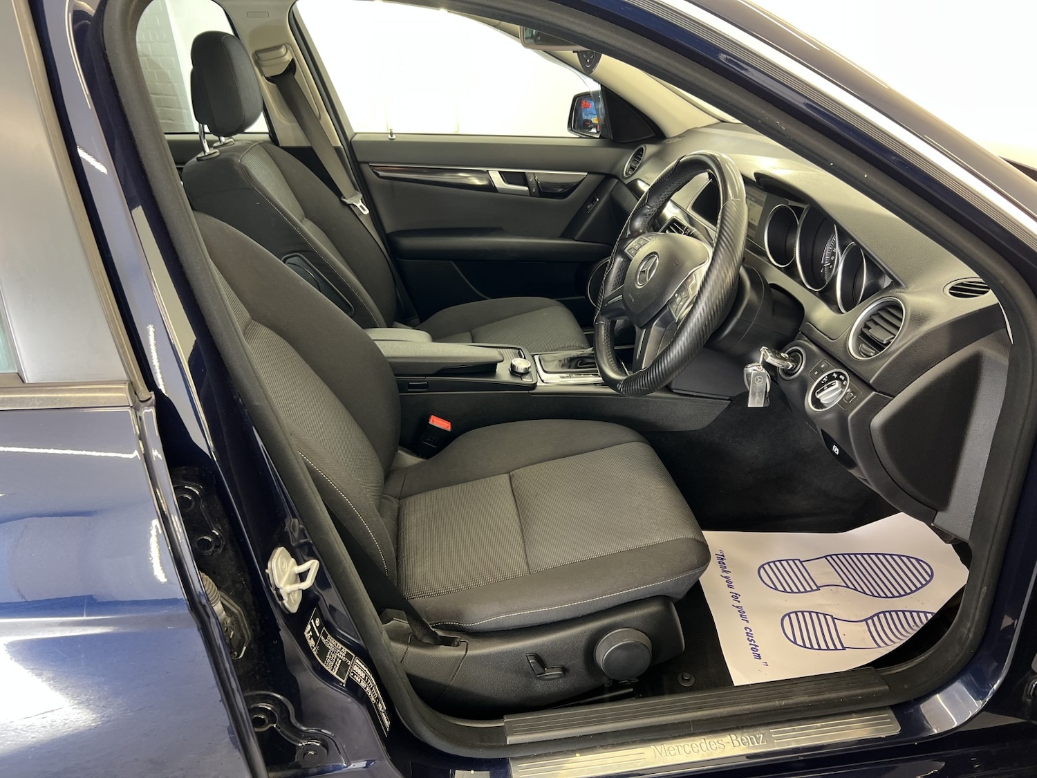 Used Mercedes-Benz C Class 2011 for sale - 77735799: Photo 16