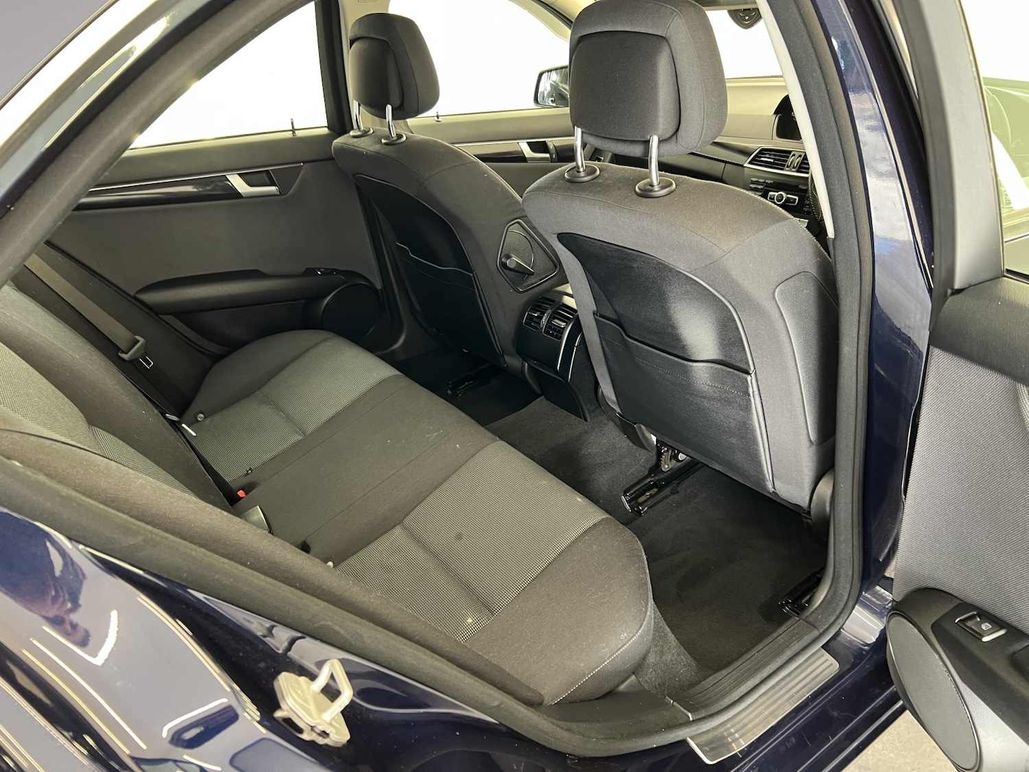 Used Mercedes-Benz C Class 2011 for sale - 77735799: Photo 23