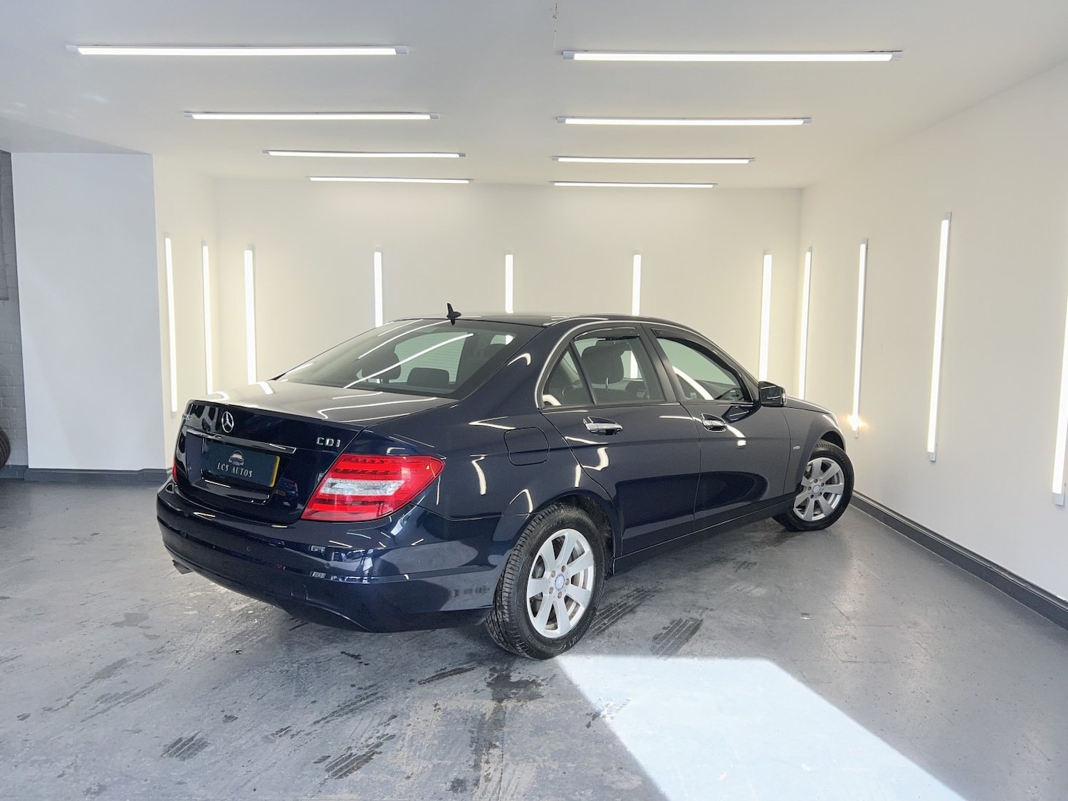 Used Mercedes-Benz C Class 2011 for sale - 77735799: Photo 9