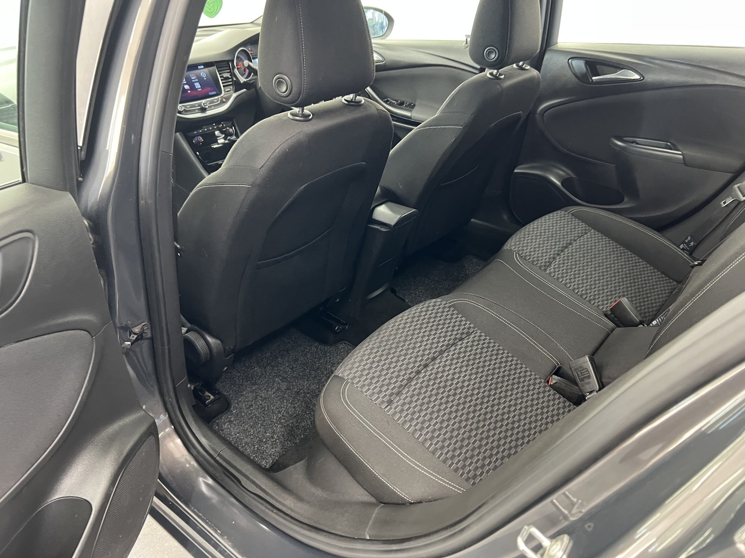 Used Vauxhall Astra 2016 for sale - 77977108: Photo 31