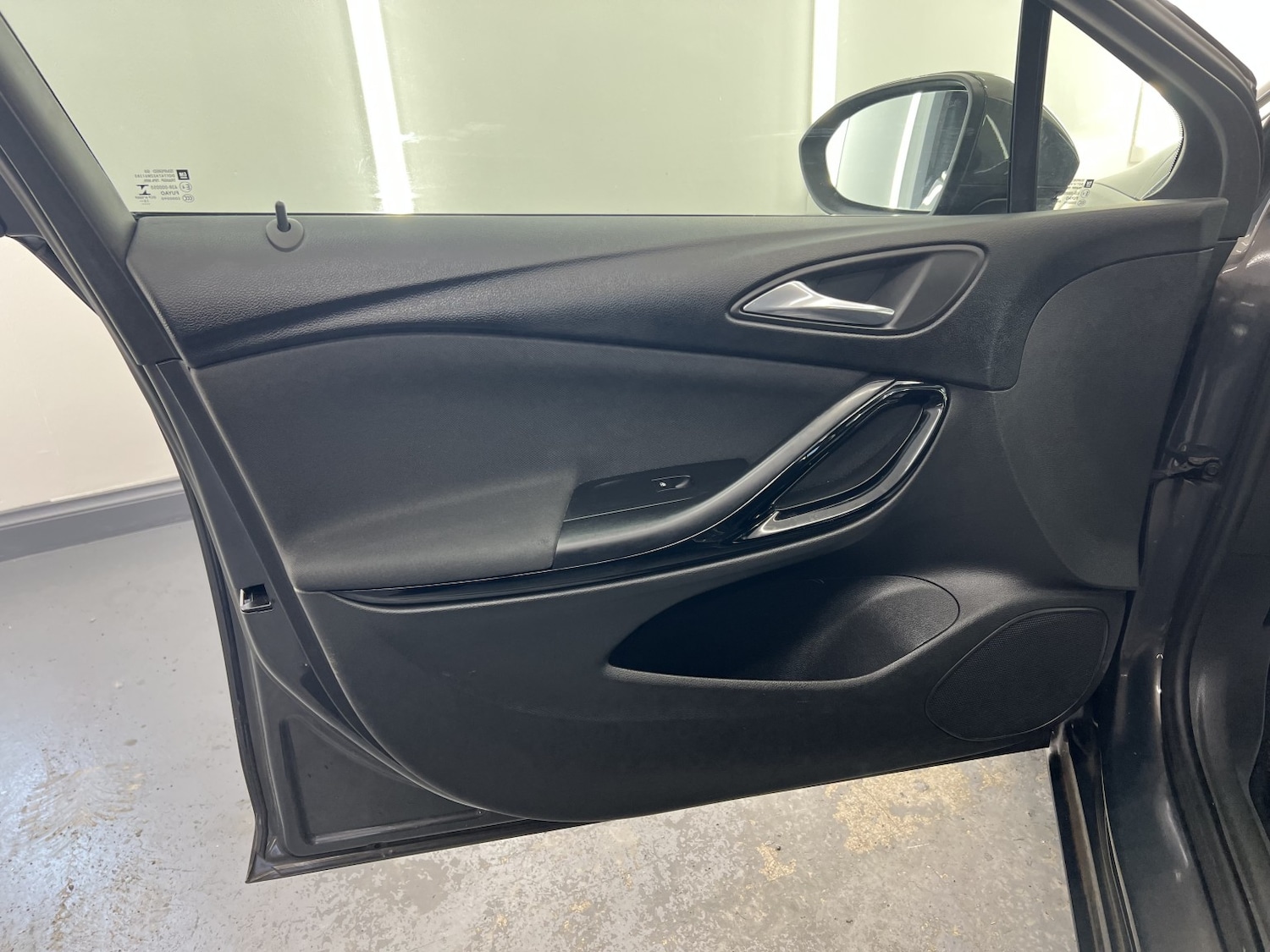 Used Vauxhall Astra 2016 for sale - 77977108: Photo 33