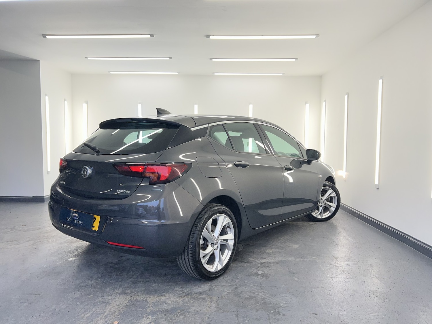 Used Vauxhall Astra 2016 for sale - 77977108: Photo 8