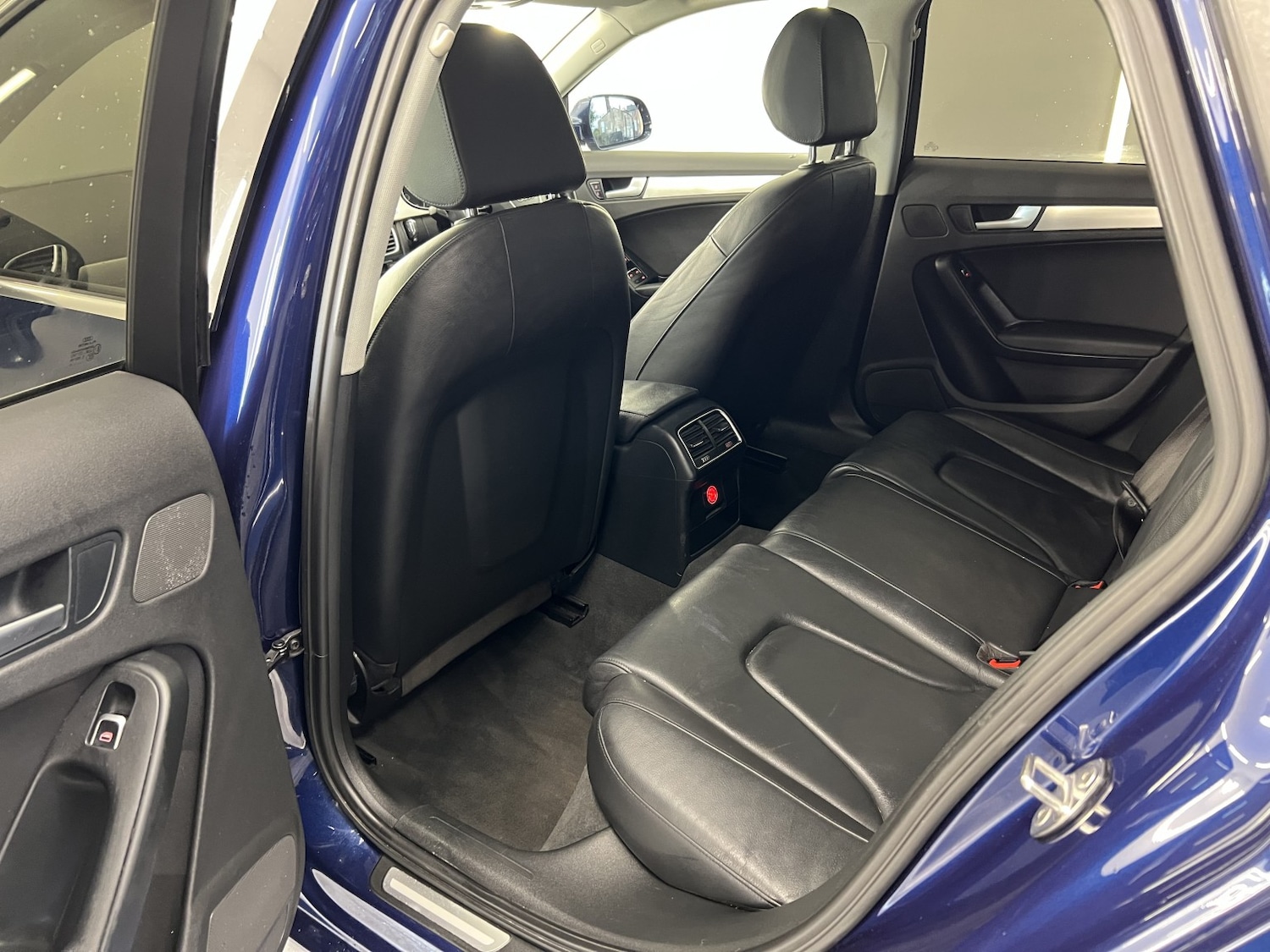 Used Audi A4 2015 for sale - 78168867: Photo 29