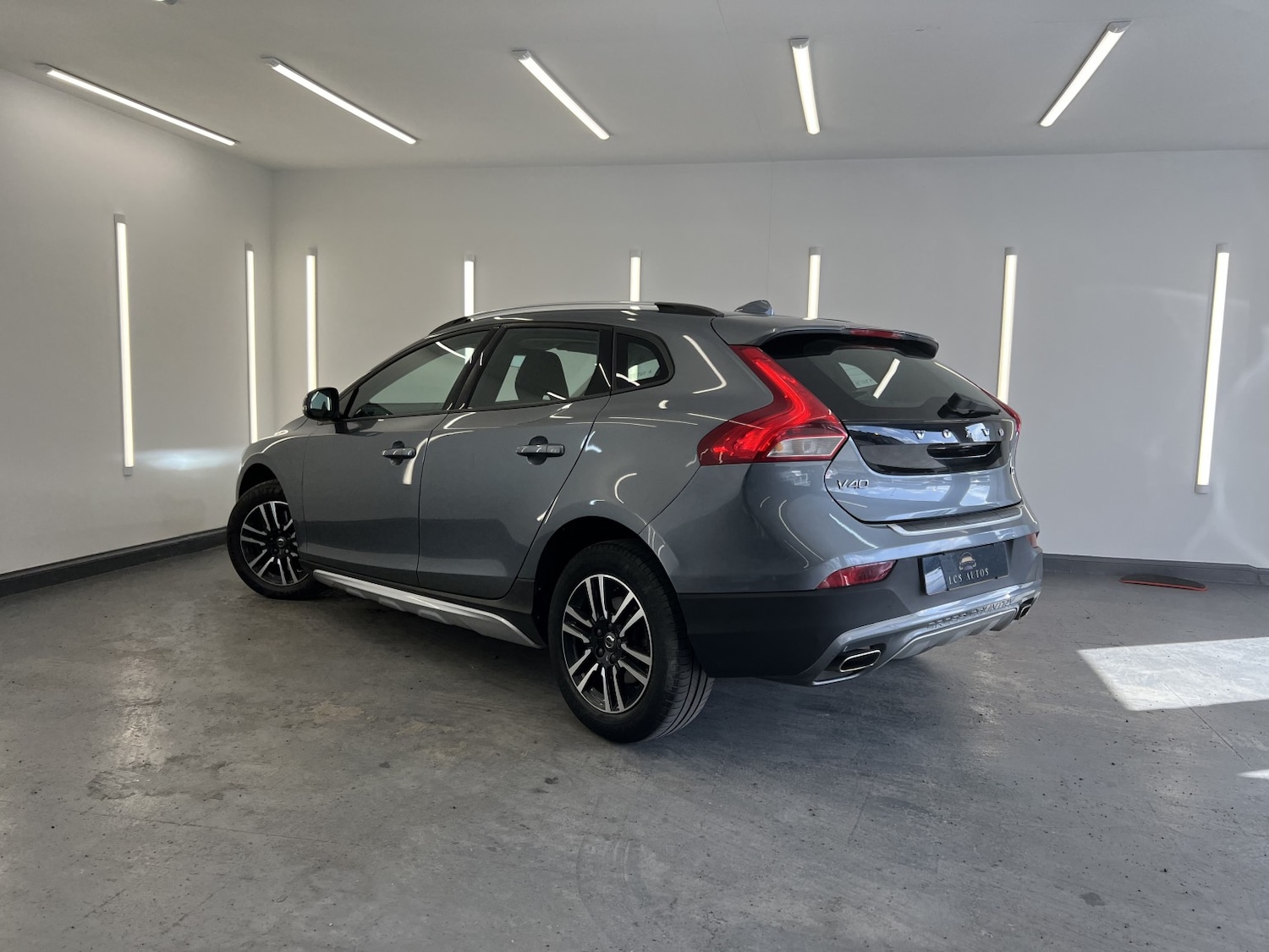 Used Volvo V40 2018 for sale - 77891556: Photo 13