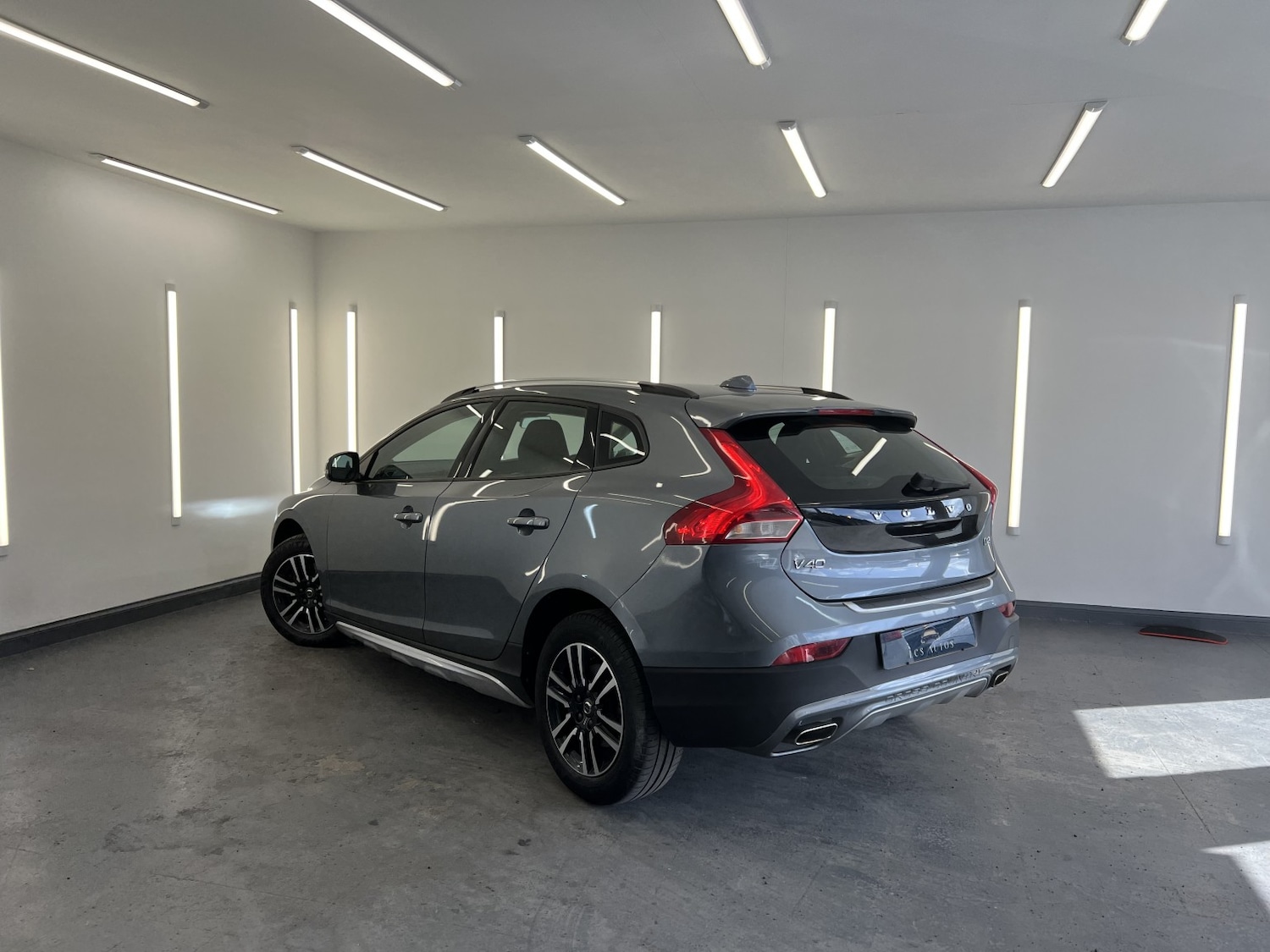 Used Volvo V40 2018 for sale - 77891556: Photo 14