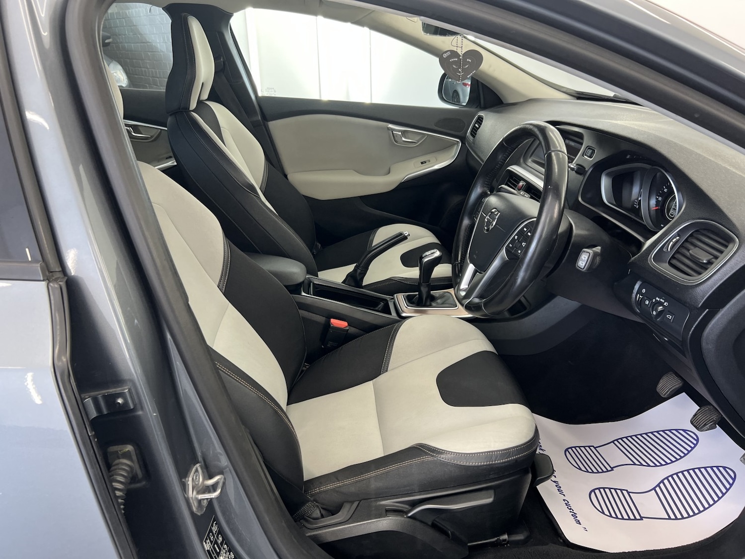 Used Volvo V40 2018 for sale - 77891556: Photo 16