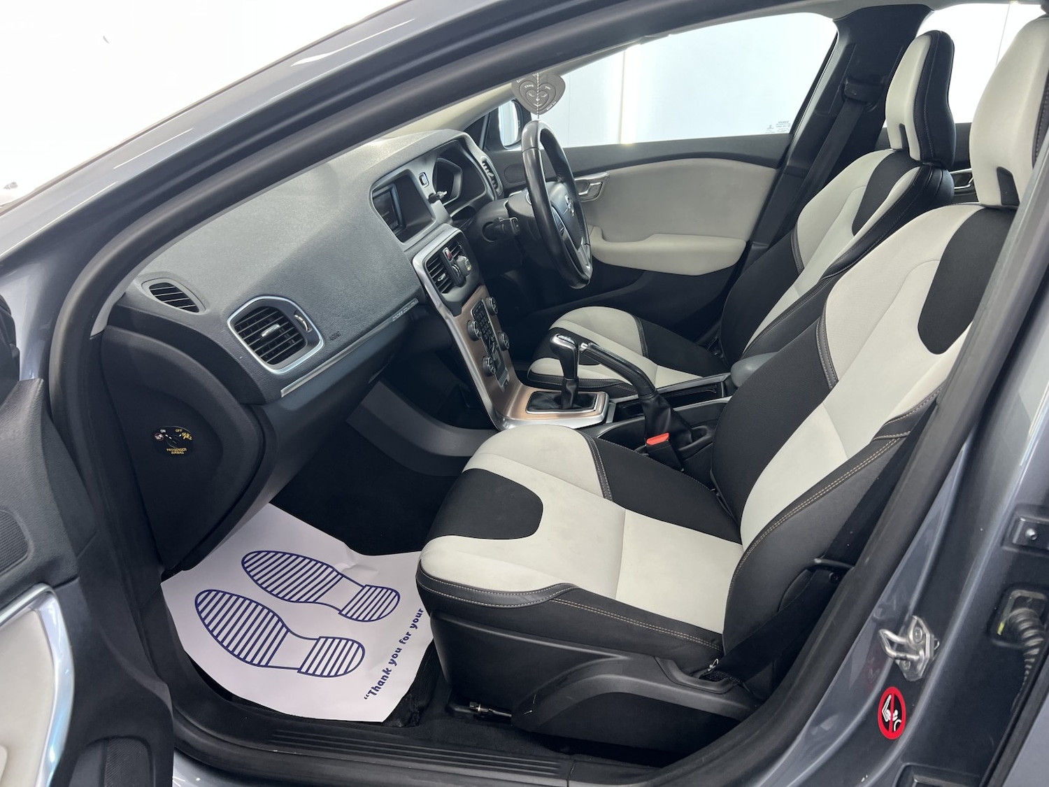 Used Volvo V40 2018 for sale - 77891556: Photo 30