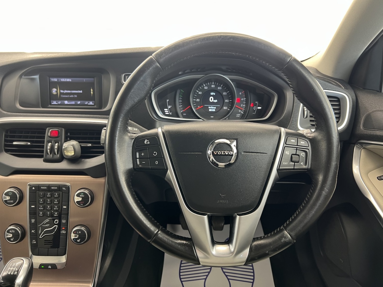 Used Volvo V40 2018 for sale - 77891556: Photo 37