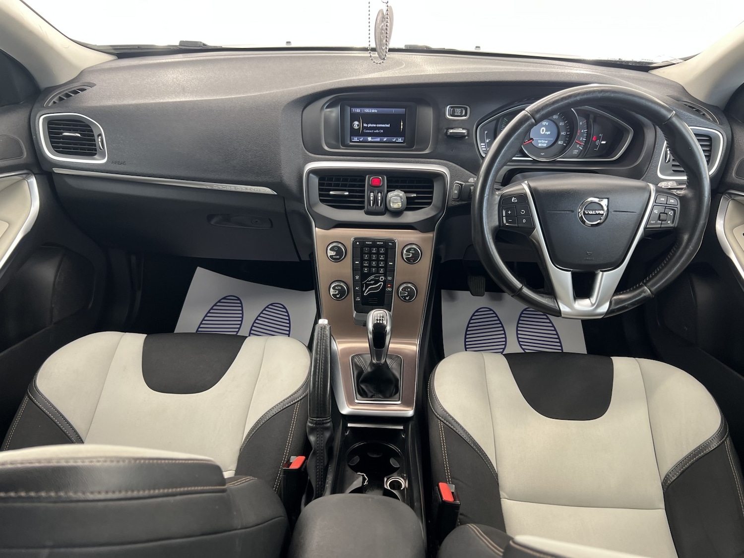 Used Volvo V40 2018 for sale - 77891556: Photo 46