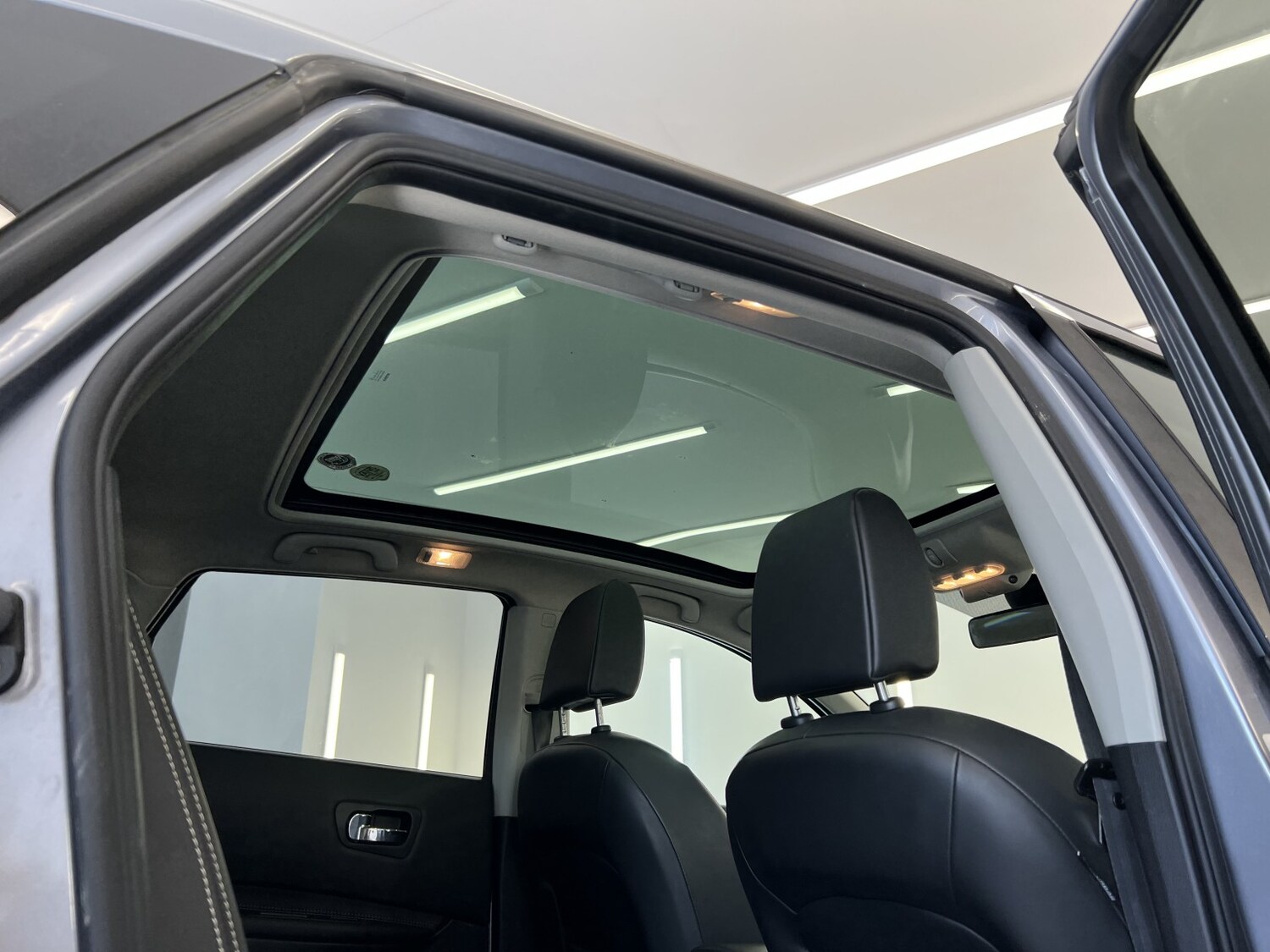 Used Nissan Qashqai 2012 for sale - 77953957: Photo 25