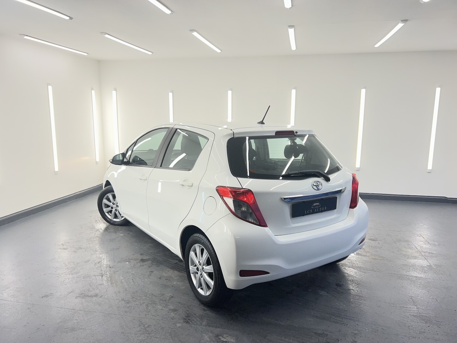 Used Toyota Yaris 2013 for sale - 77438255: Photo 11