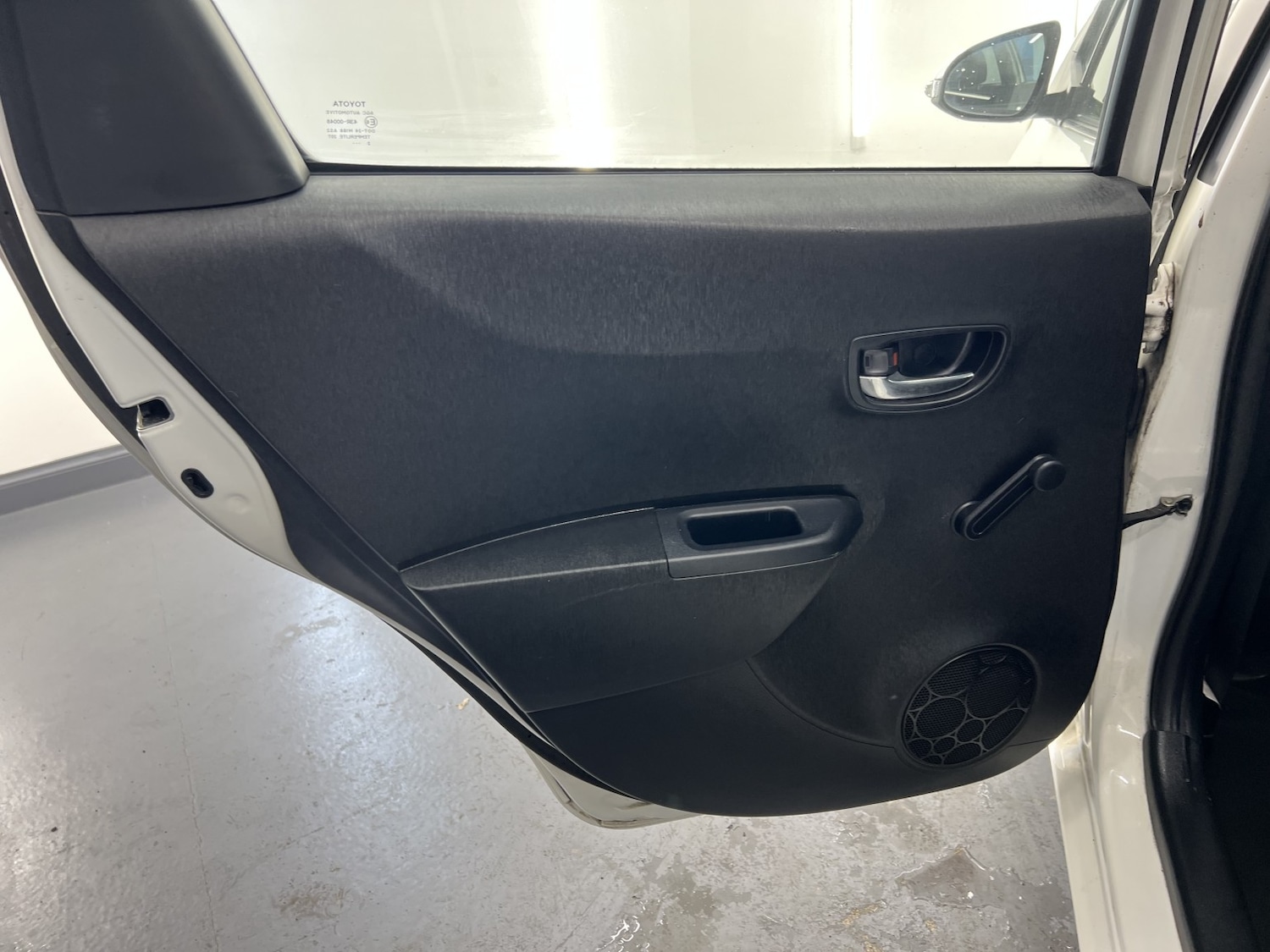 Used Toyota Yaris 2013 for sale - 77438255: Photo 25