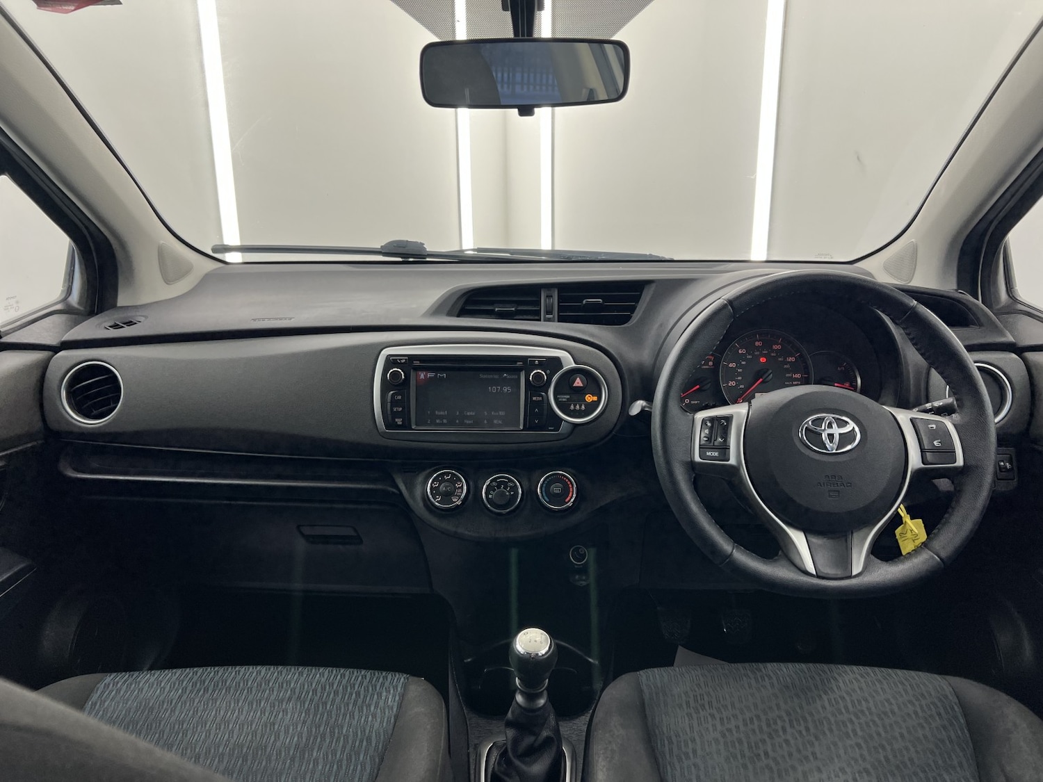 Used Toyota Yaris 2013 for sale - 77438255: Photo 39