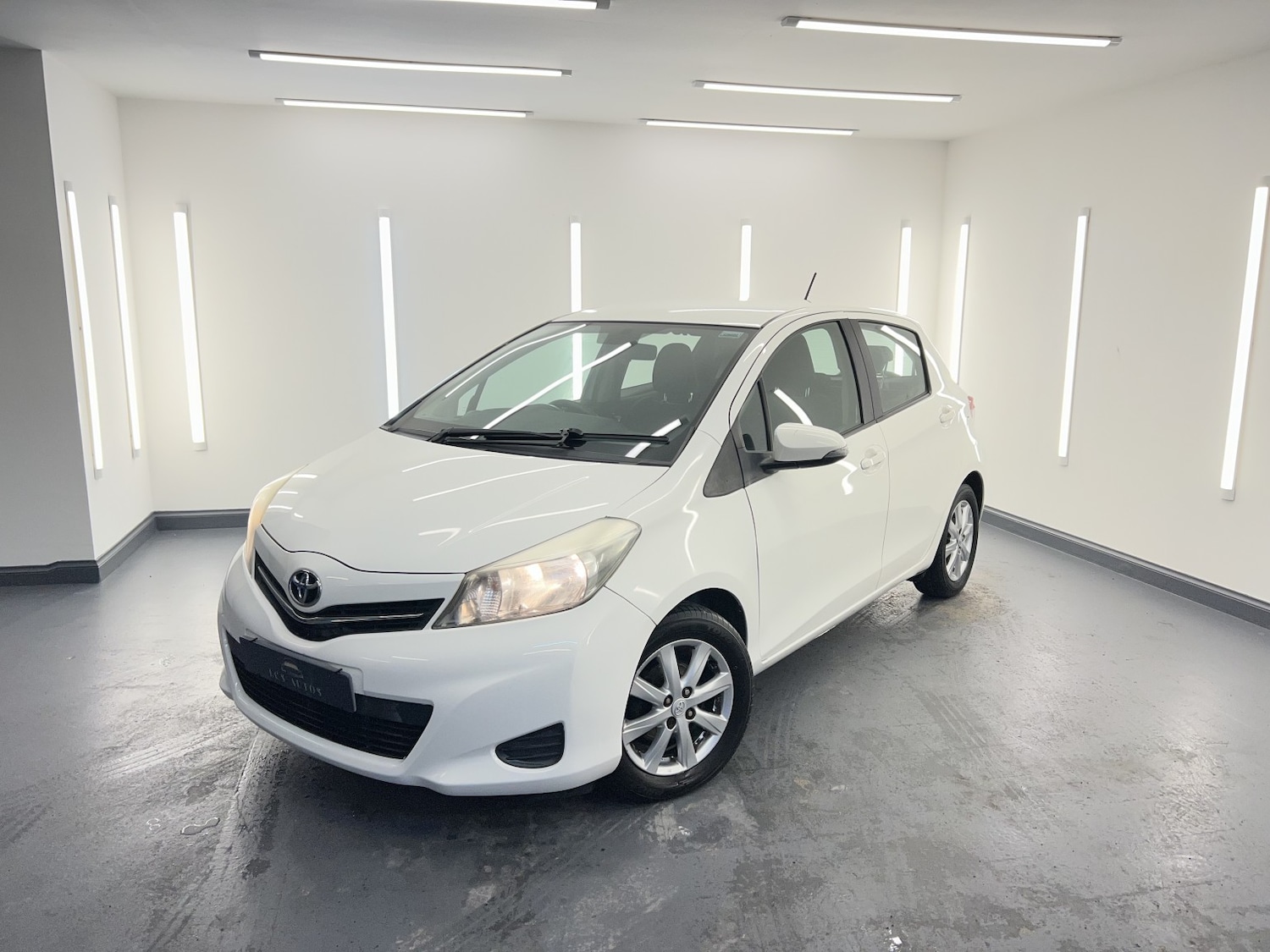Used Toyota Yaris 2013 for sale - 77438255: Photo 4
