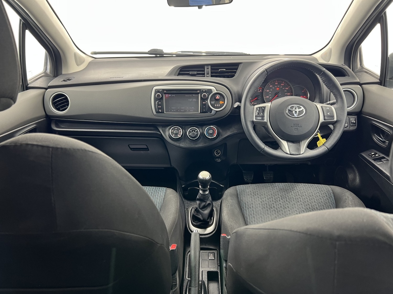 Used Toyota Yaris 2013 for sale - 77438255: Photo 40