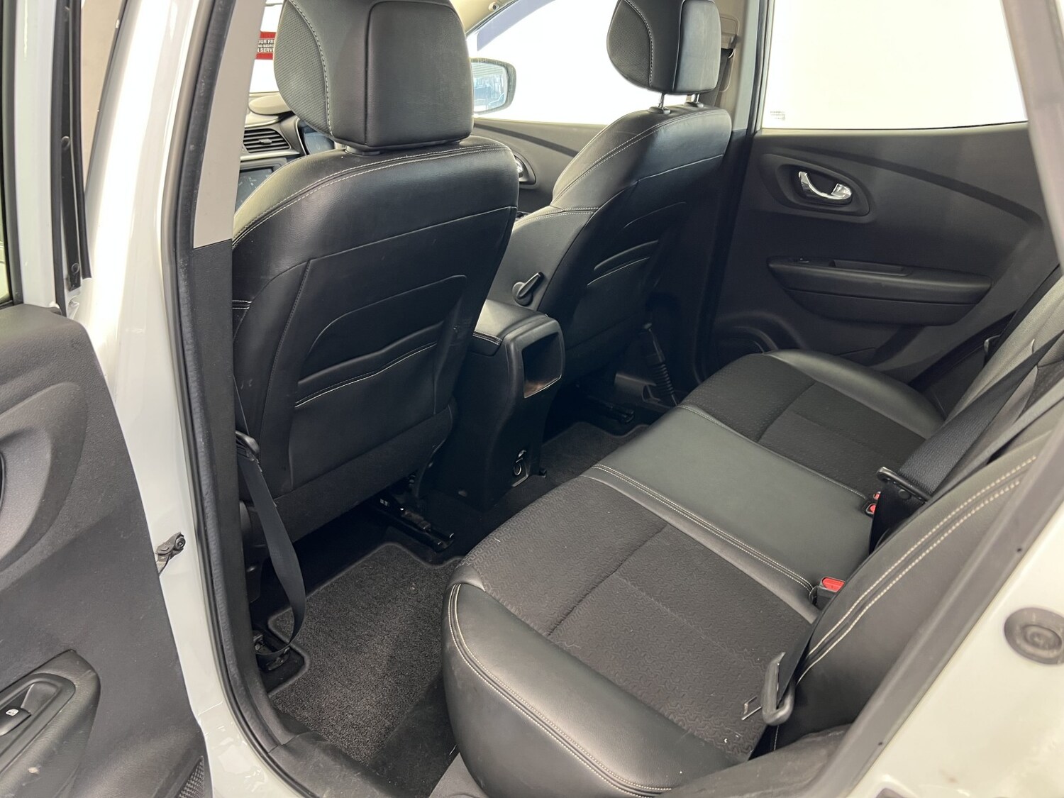 Used Renault Kadjar 2016 for sale - 77991637: Photo 29