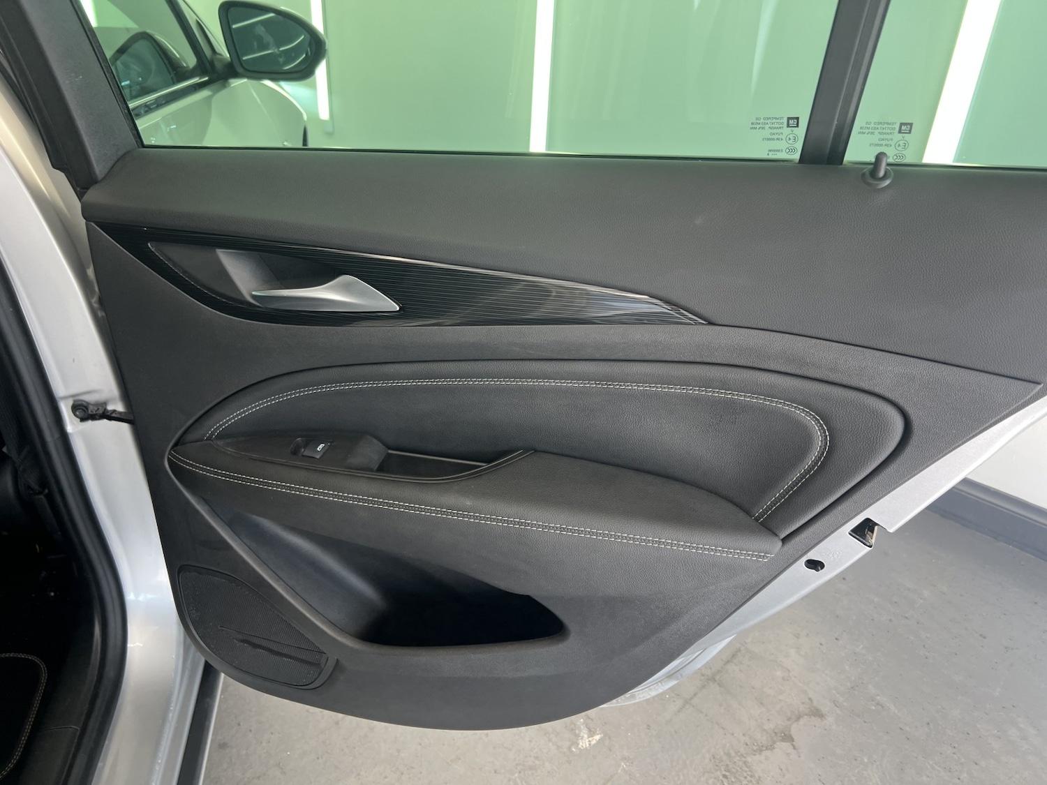 Used Vauxhall Insignia 2018 for sale - 77953981: Photo 24