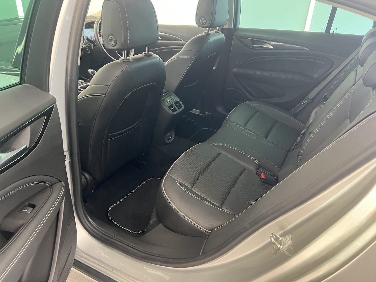 Used Vauxhall Insignia 2018 for sale - 77953981: Photo 27