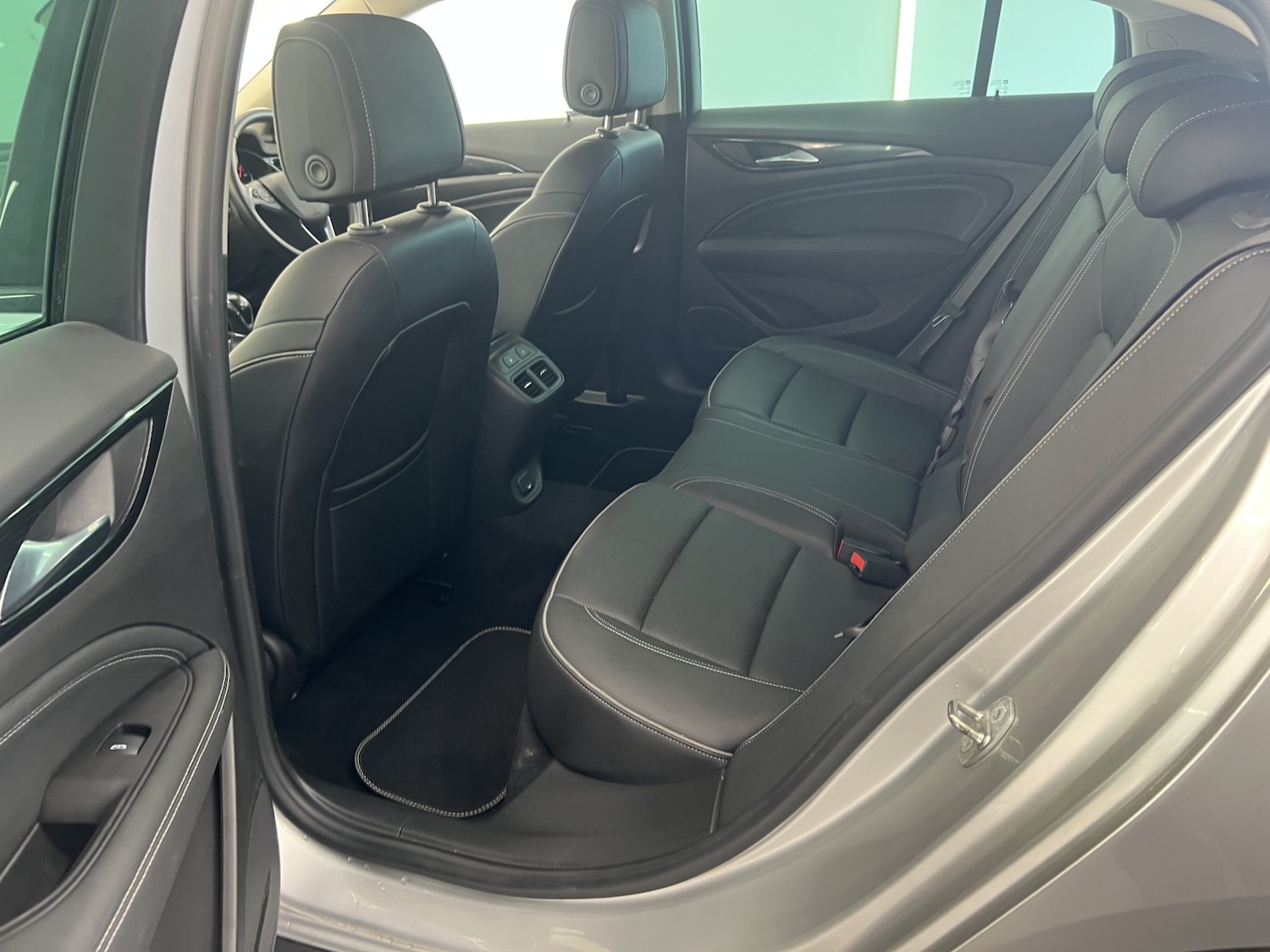 Used Vauxhall Insignia 2018 for sale - 77953981: Photo 28