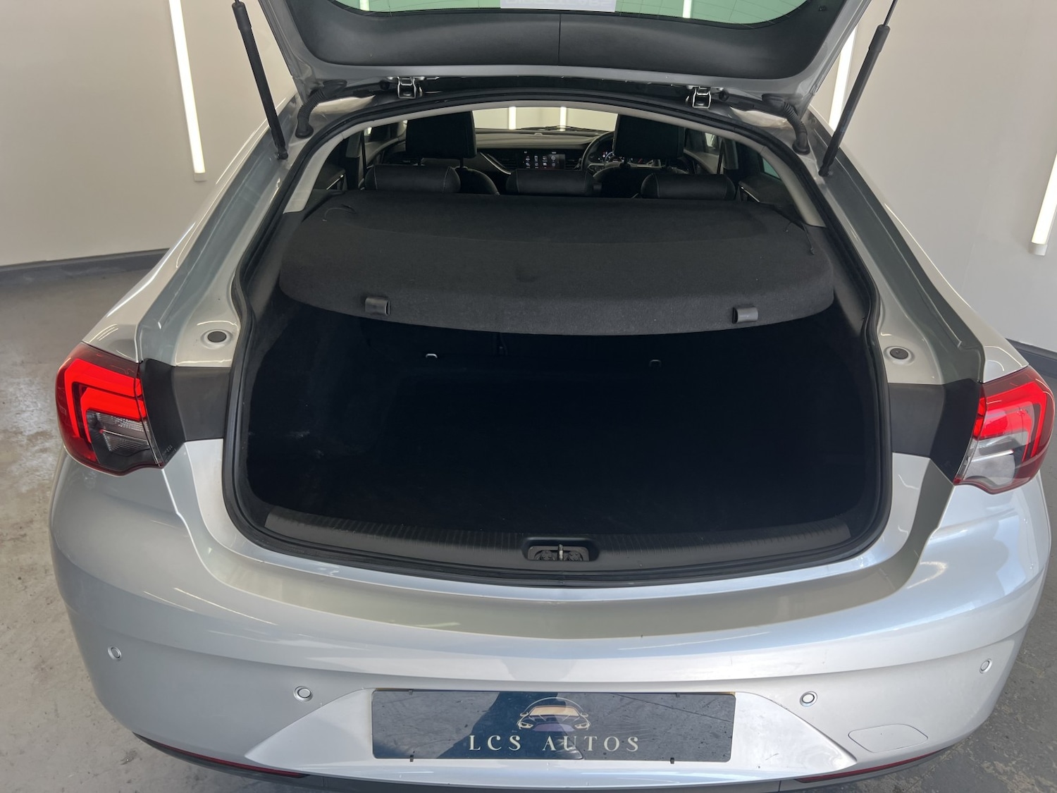 Used Vauxhall Insignia 2018 for sale - 77953981: Photo 29