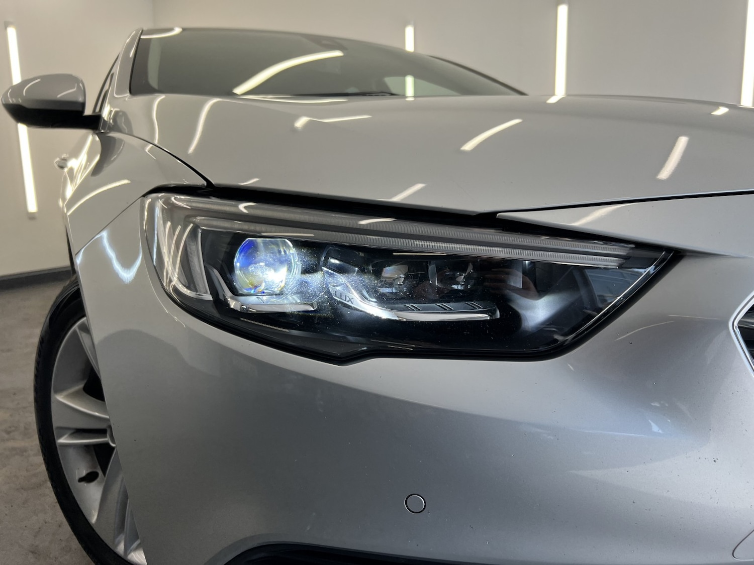 Used Vauxhall Insignia 2018 for sale - 77953981: Photo 3