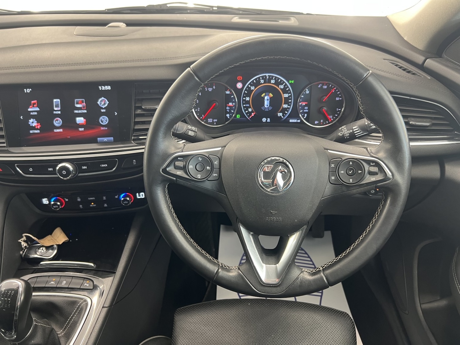 Used Vauxhall Insignia 2018 for sale - 77953981: Photo 38