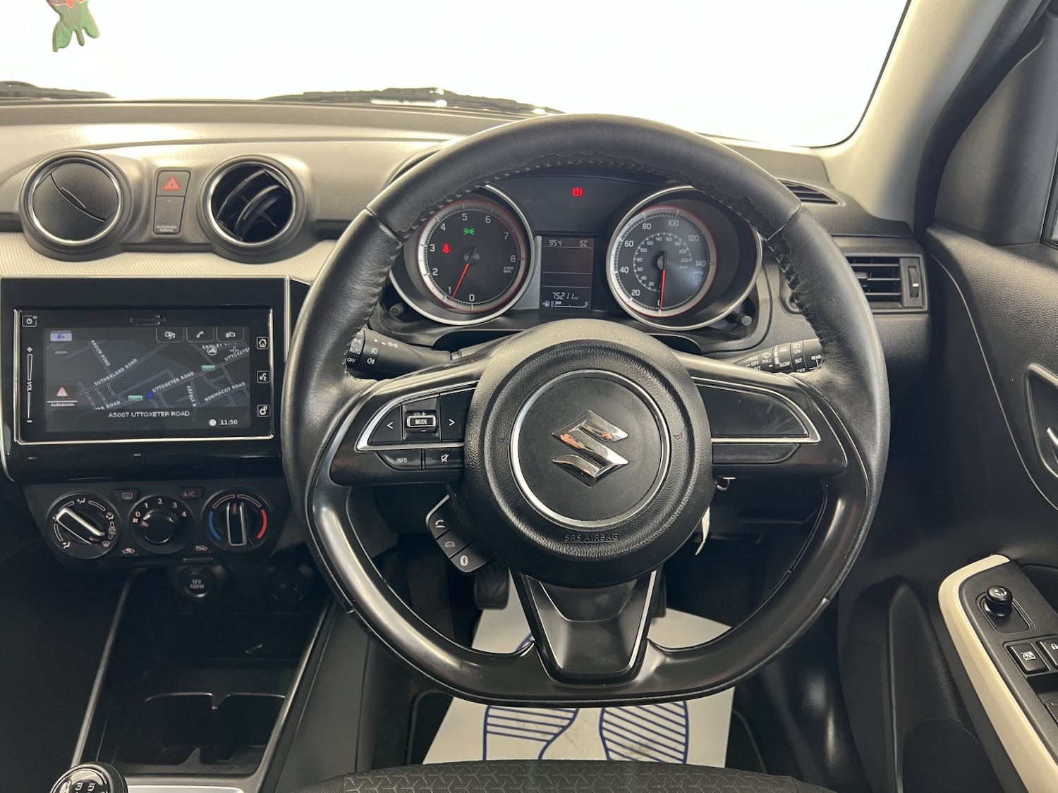 Used Suzuki Swift 2017 for sale - 78056976: Photo 30