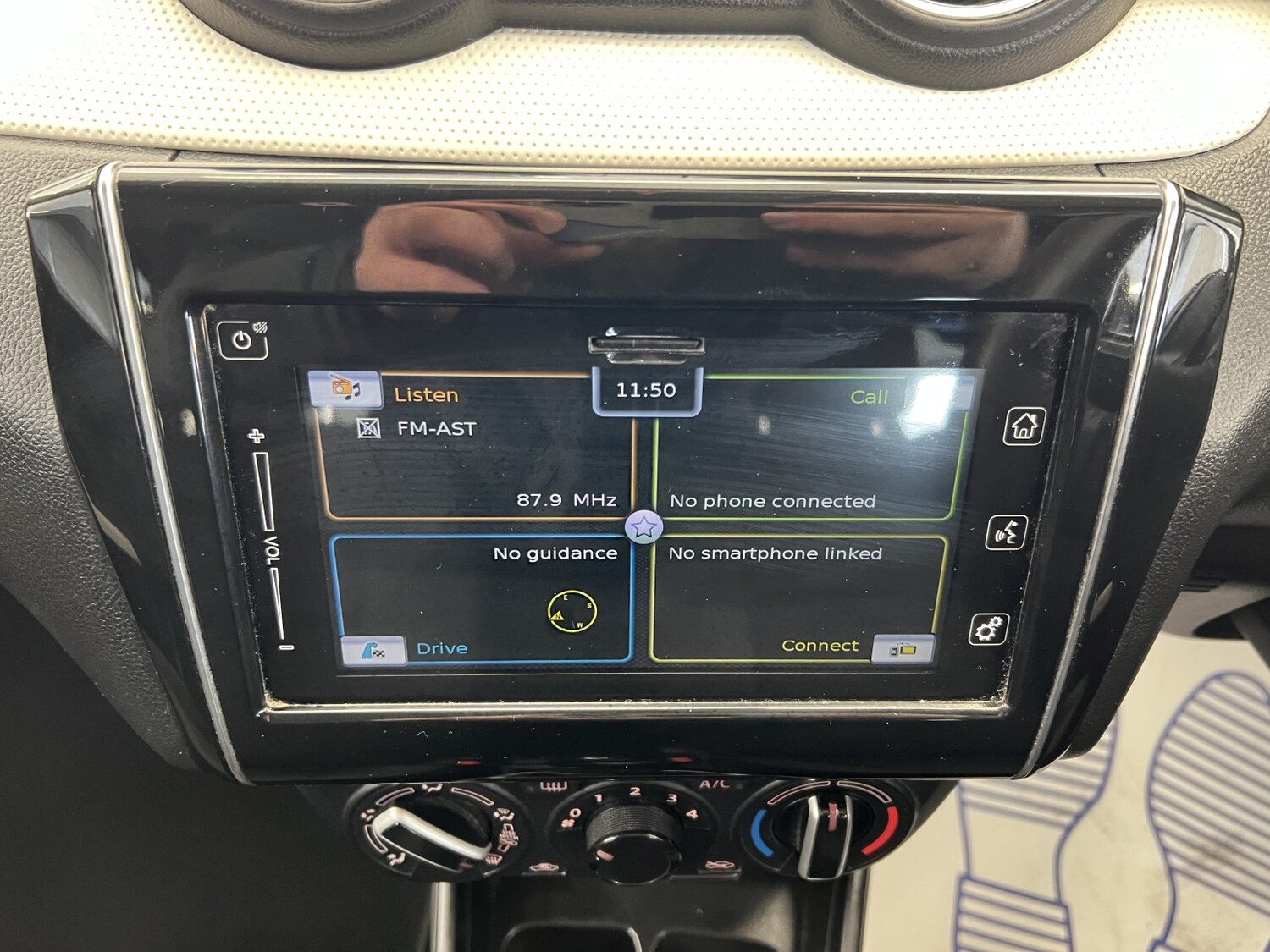 Used Suzuki Swift 2017 for sale - 78056976: Photo 35