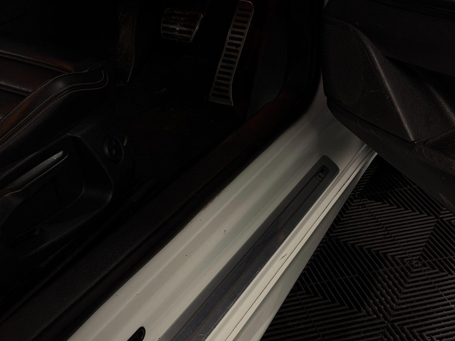 Used Volkswagen Scirocco 2016 for sale - 77510389: Photo 13