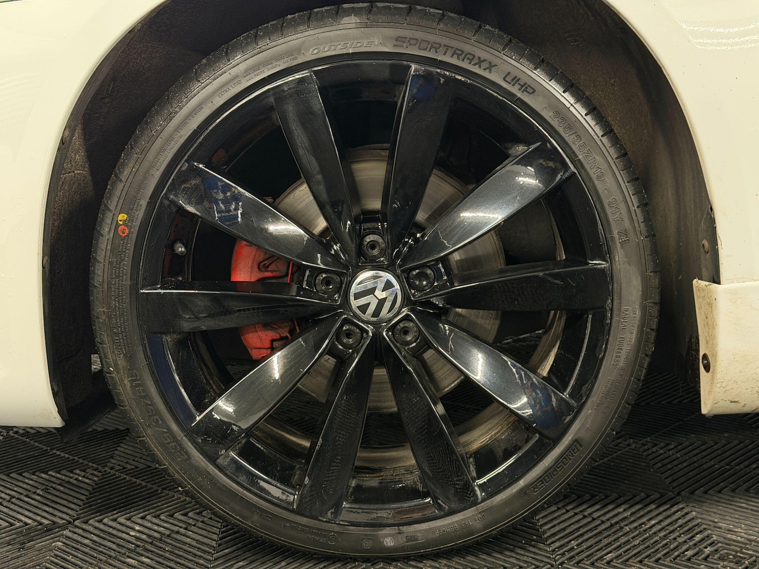 Used Volkswagen Scirocco 2016 for sale - 77510389: Photo 30