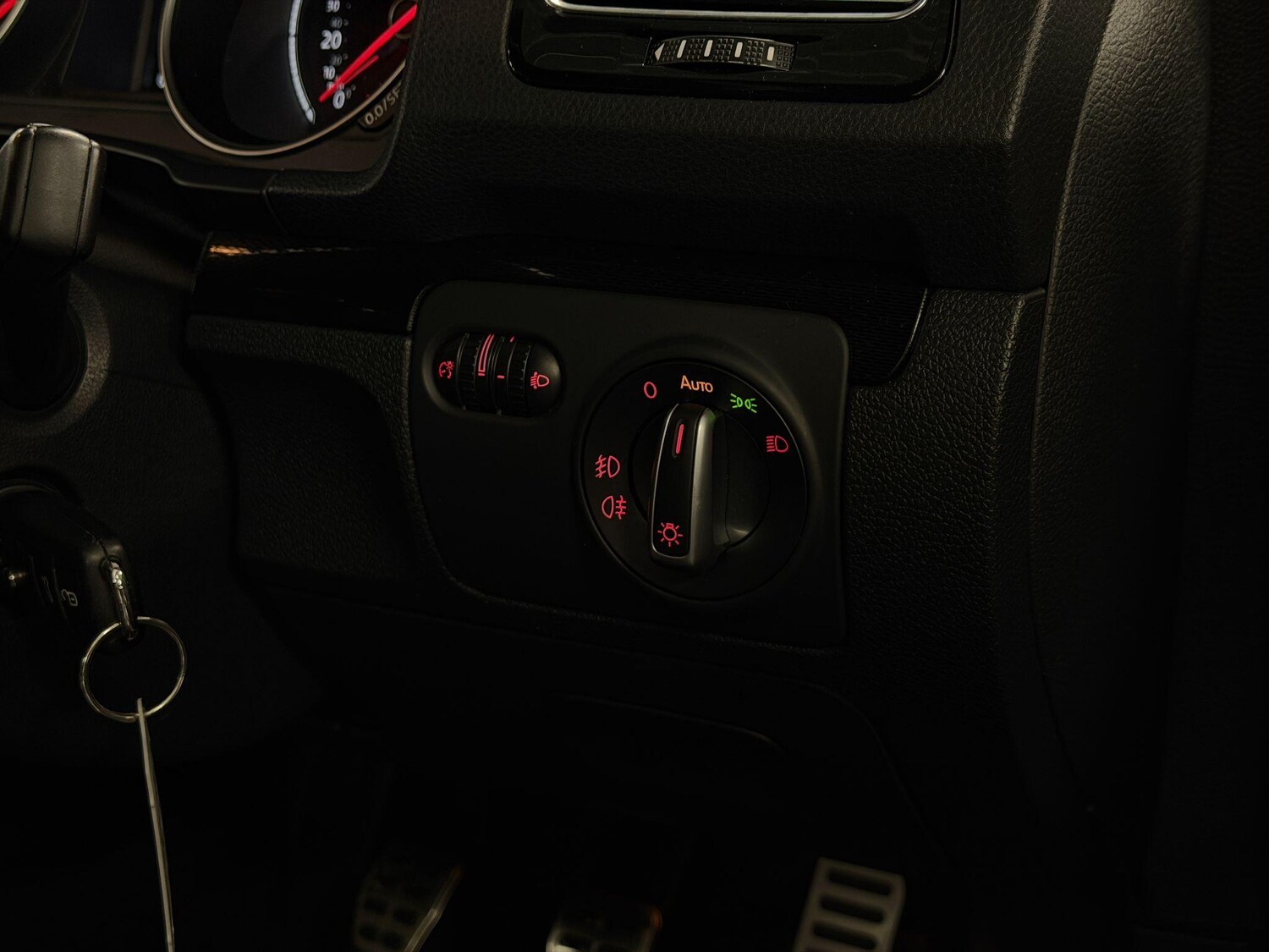 Used Volkswagen Scirocco 2016 for sale - 77509980: Photo 15