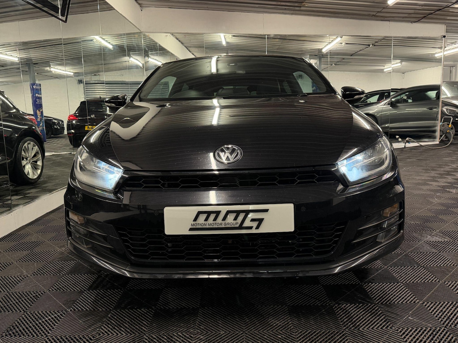 Used Volkswagen Scirocco 2016 for sale - 77509980: Photo 2