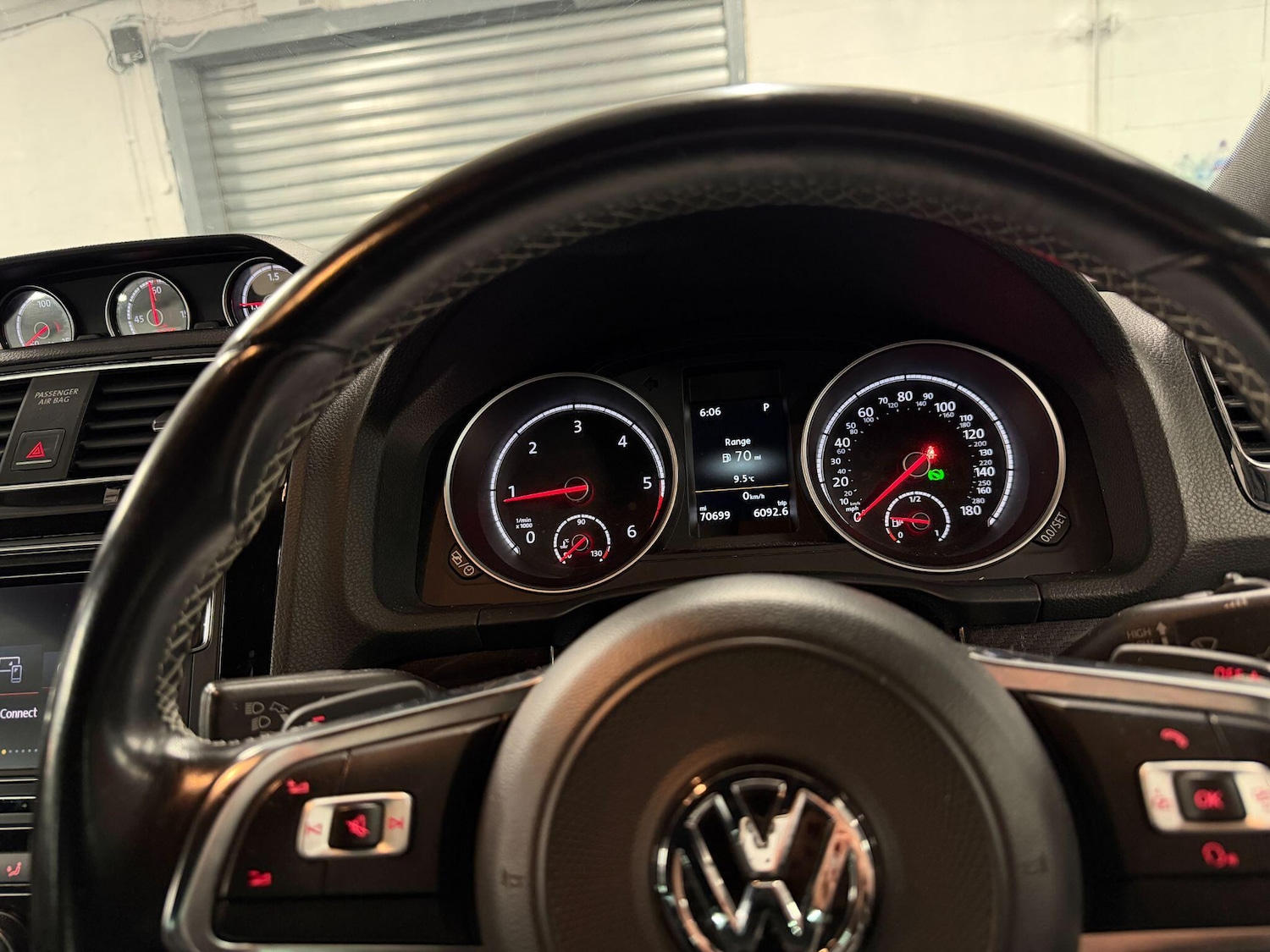 Used Volkswagen Scirocco 2017 for sale - 77490089: Photo 32