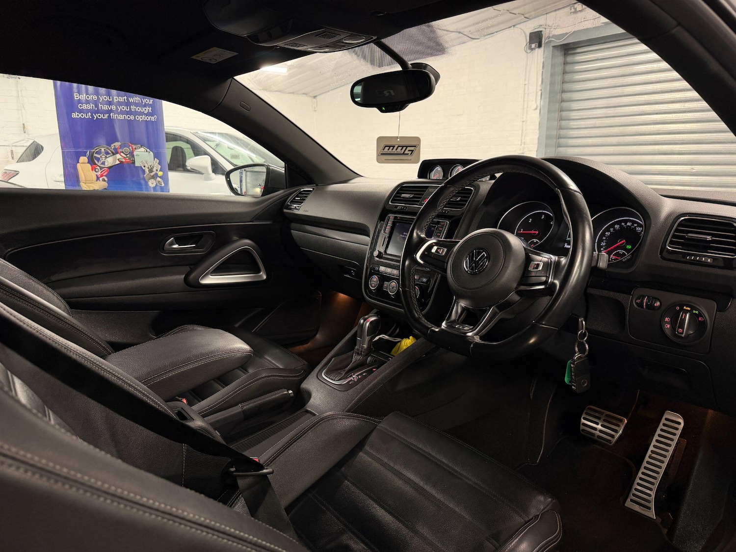 Used Volkswagen Scirocco 2017 for sale - 77490089: Photo 8