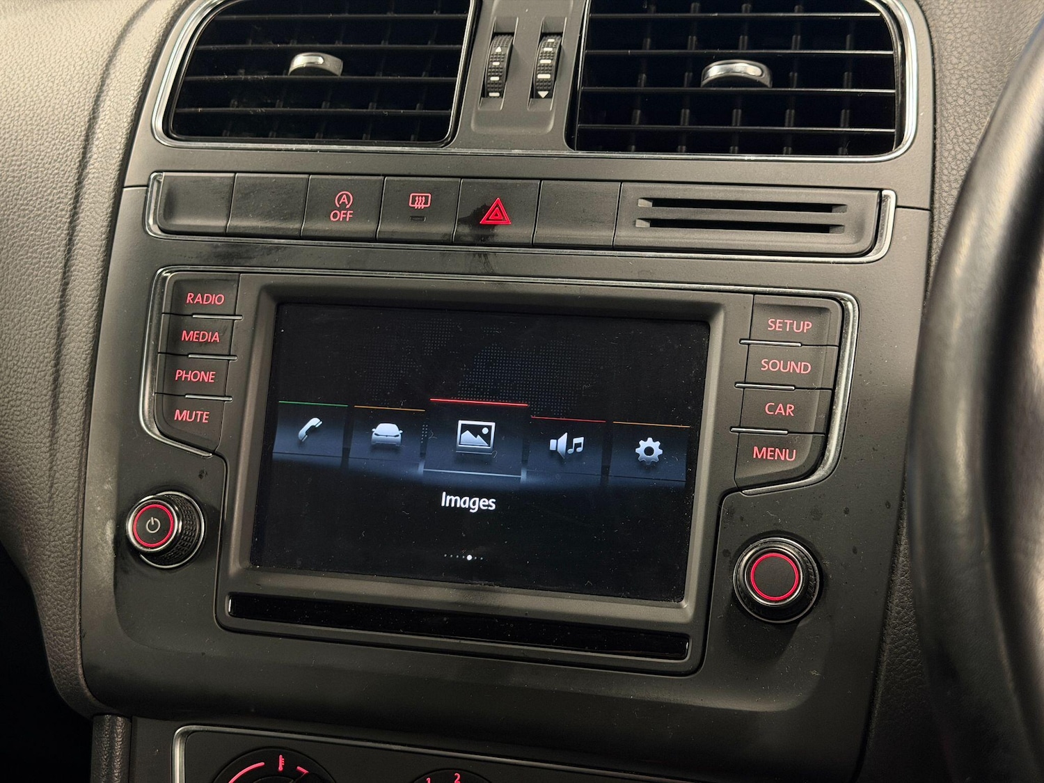 Used Volkswagen Polo 2015 for sale - 78116343: Photo 10