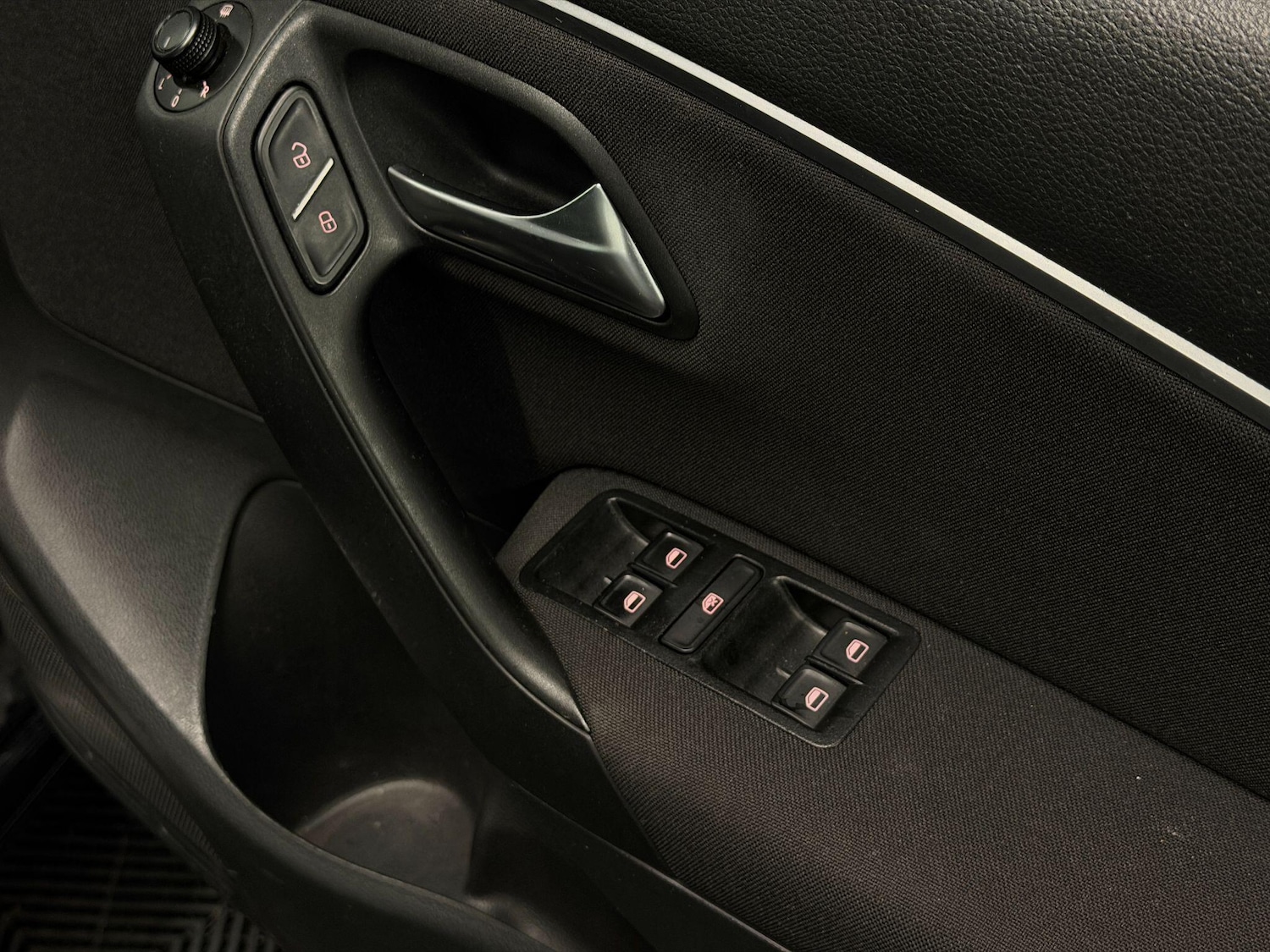 Used Volkswagen Polo 2015 for sale - 78116343: Photo 16