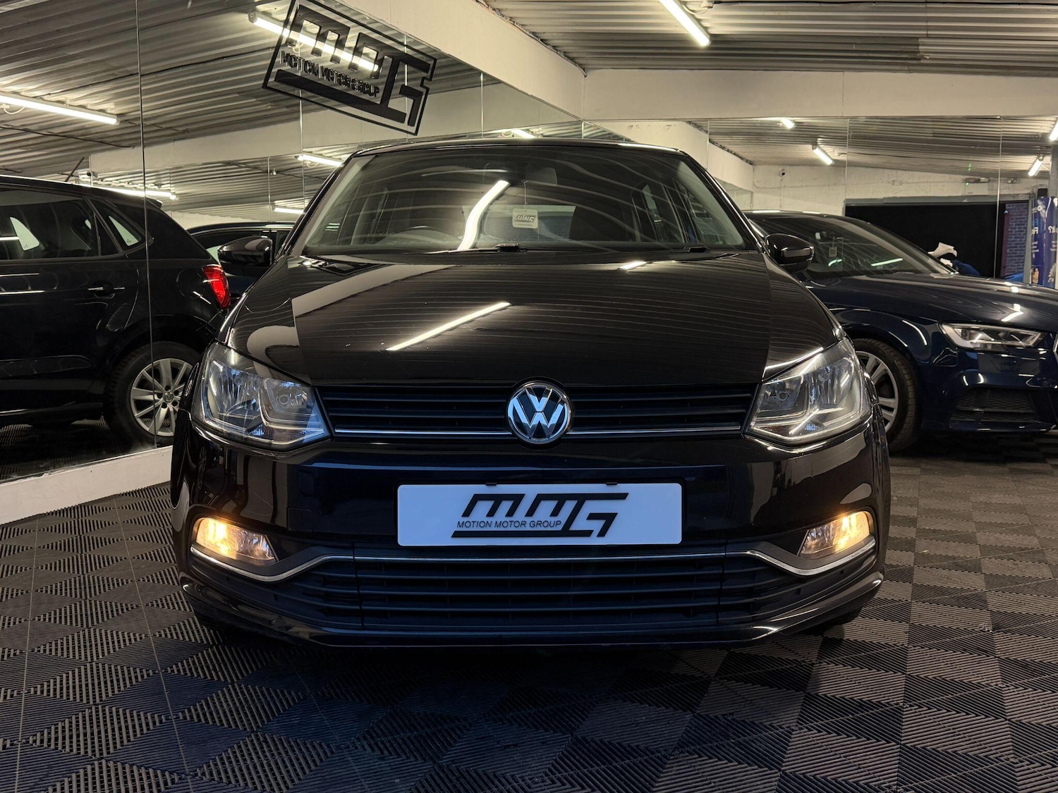 Used Volkswagen Polo 2015 for sale - 78116343: Photo 2