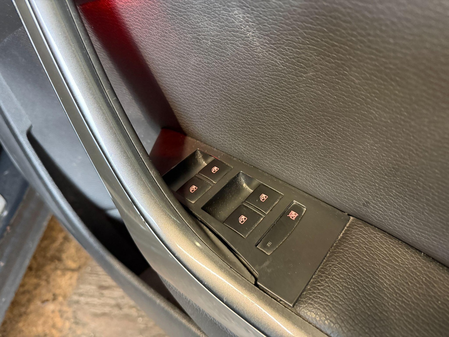 Used Vauxhall Astra 2013 for sale - 77490085: Photo 22